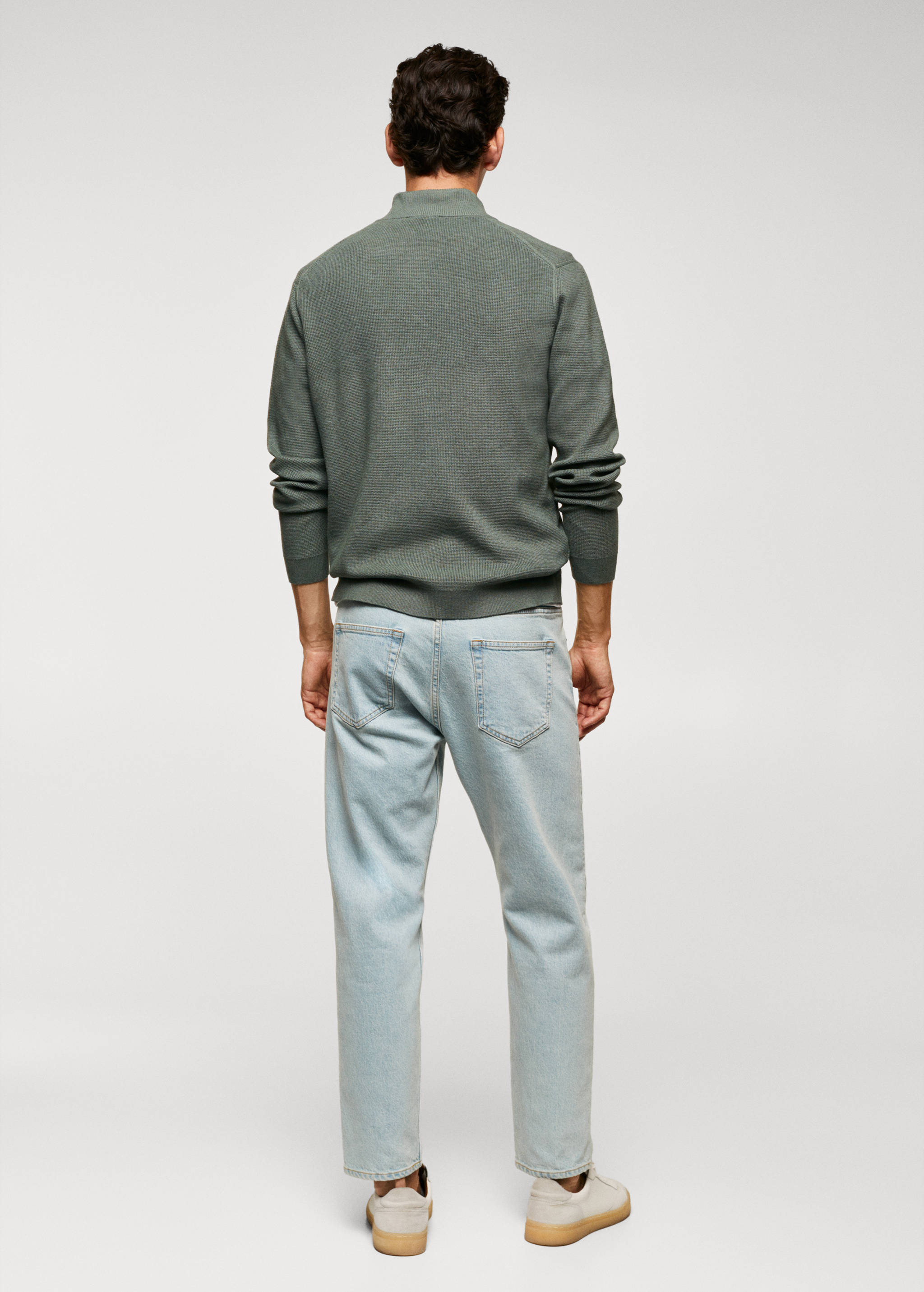 Pull-over col cheminé - Verso de l’article