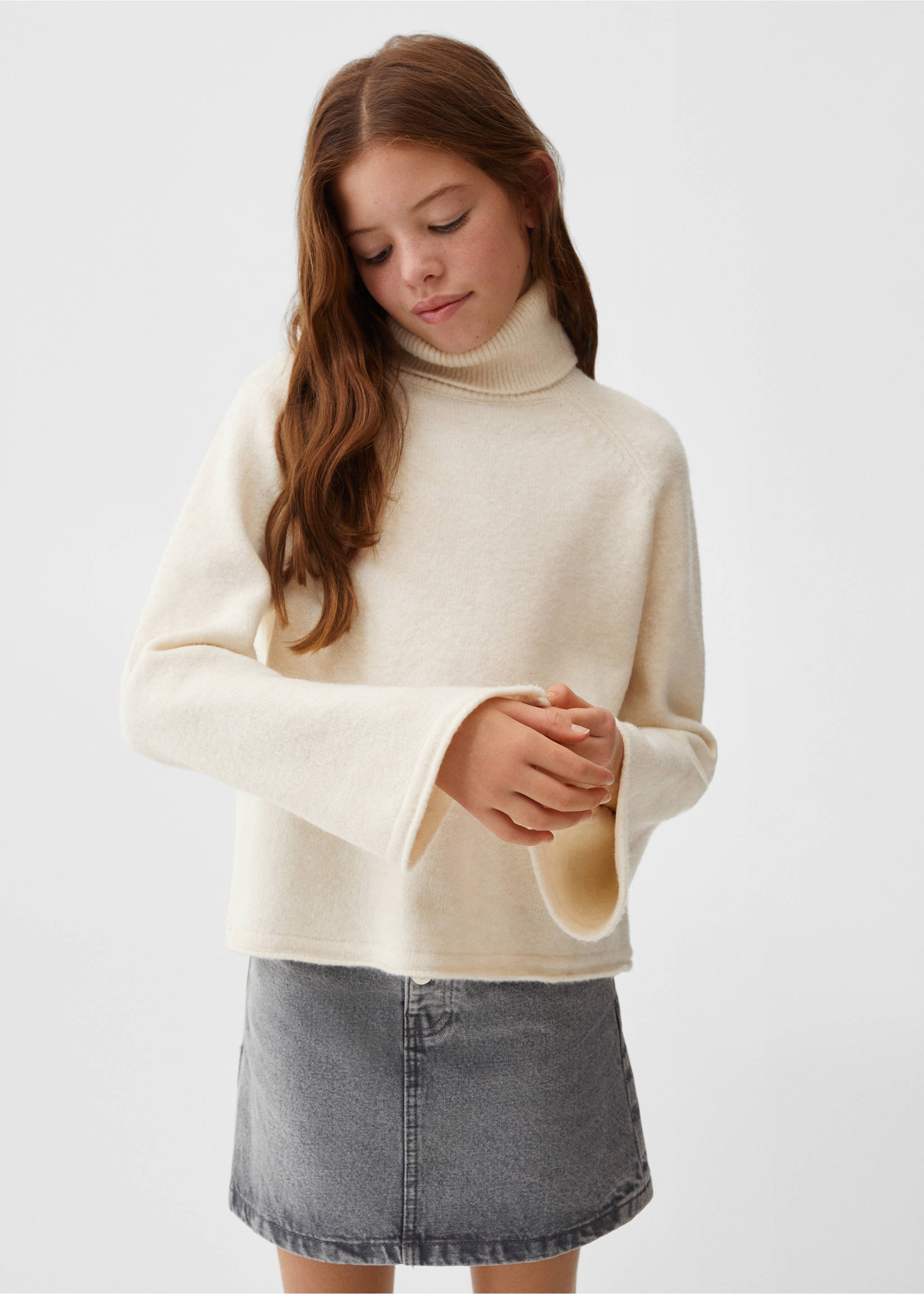 Turtleneck knit sweater - Medium plane, Ecru. Ref: 57055961-00.