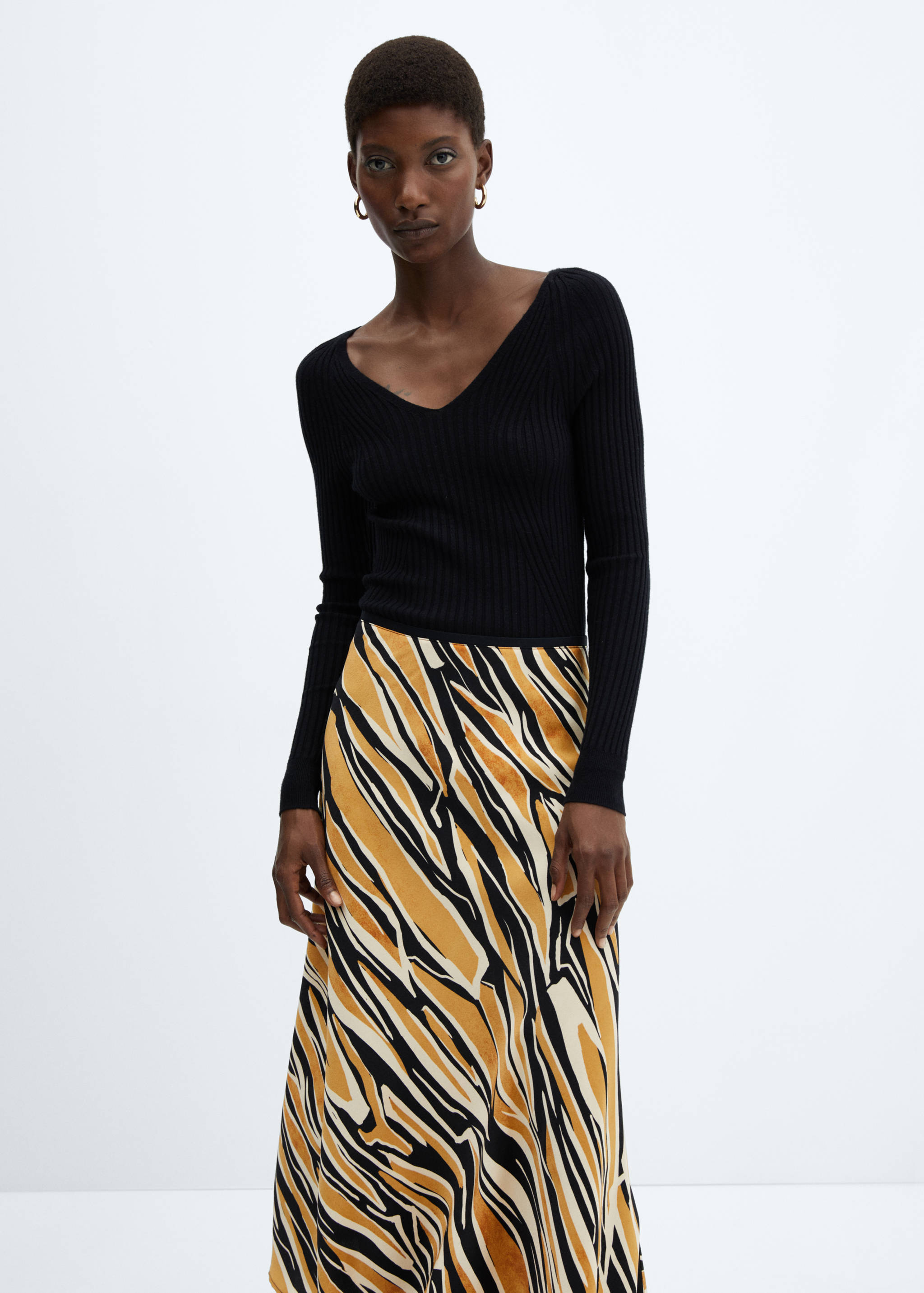 Printed satin skirt - Details of the article 1
