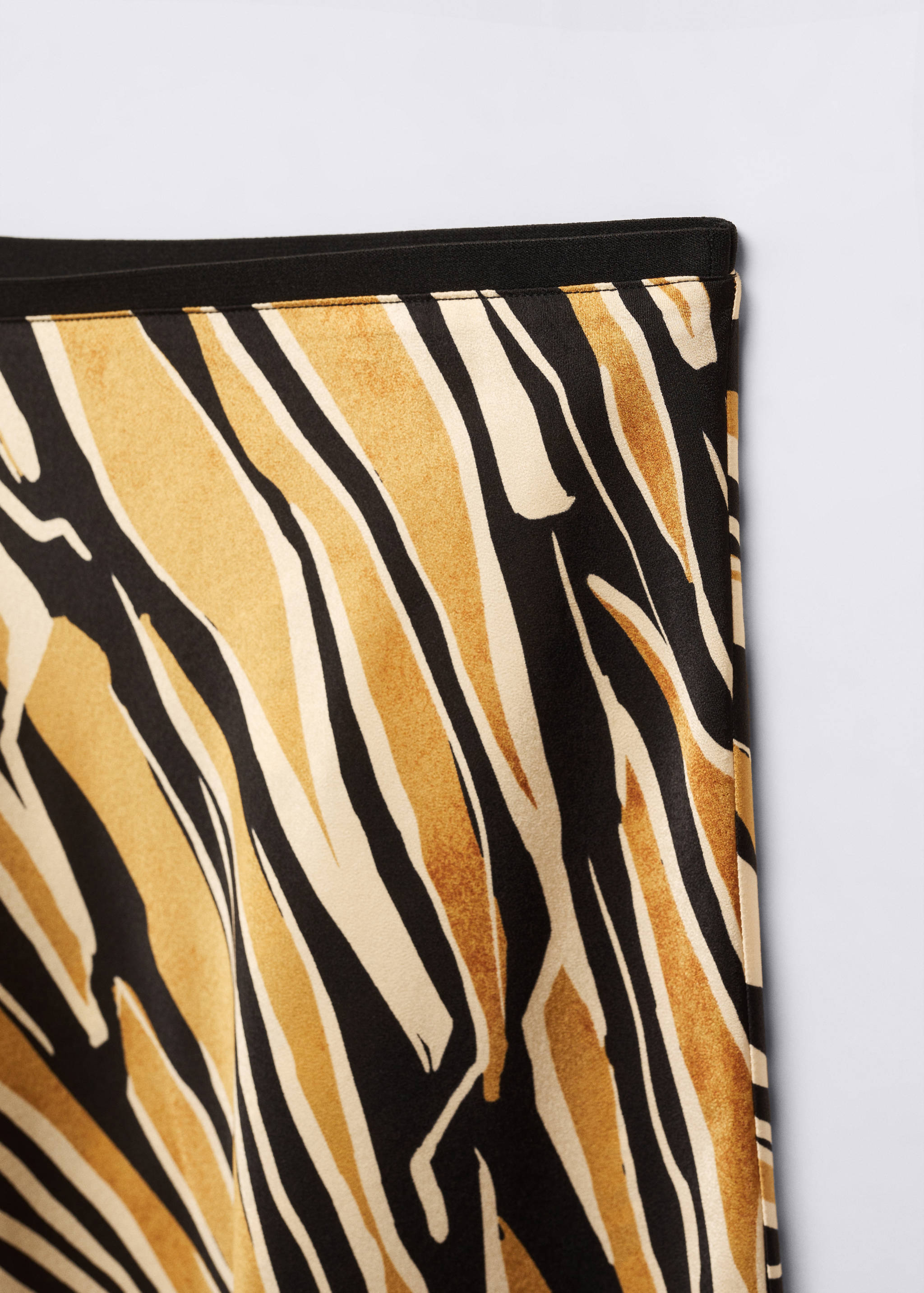 Printed satin skirt - Details of the article 8