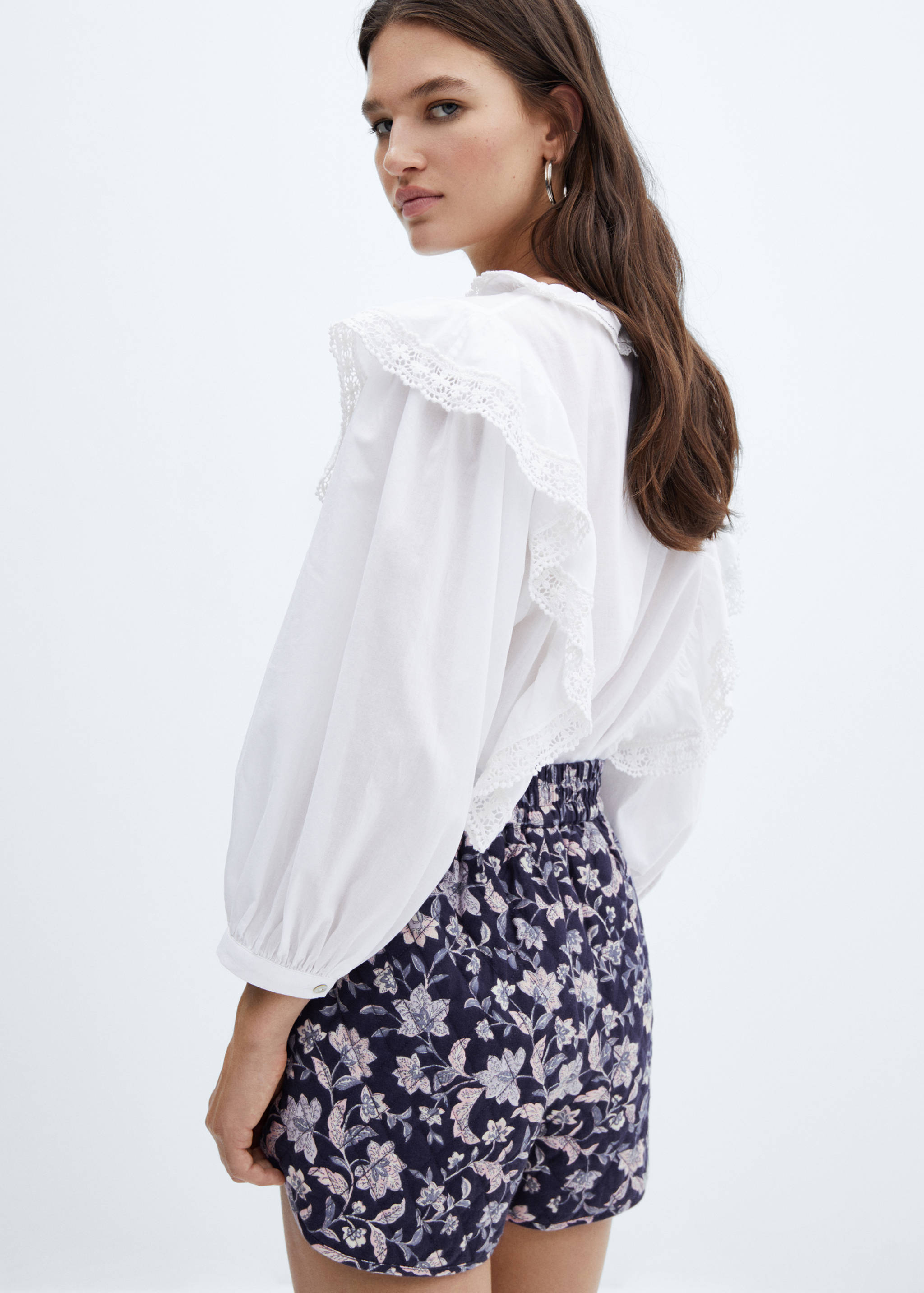 Gesteppte Baumwollshorts - Rückseite des Artikels