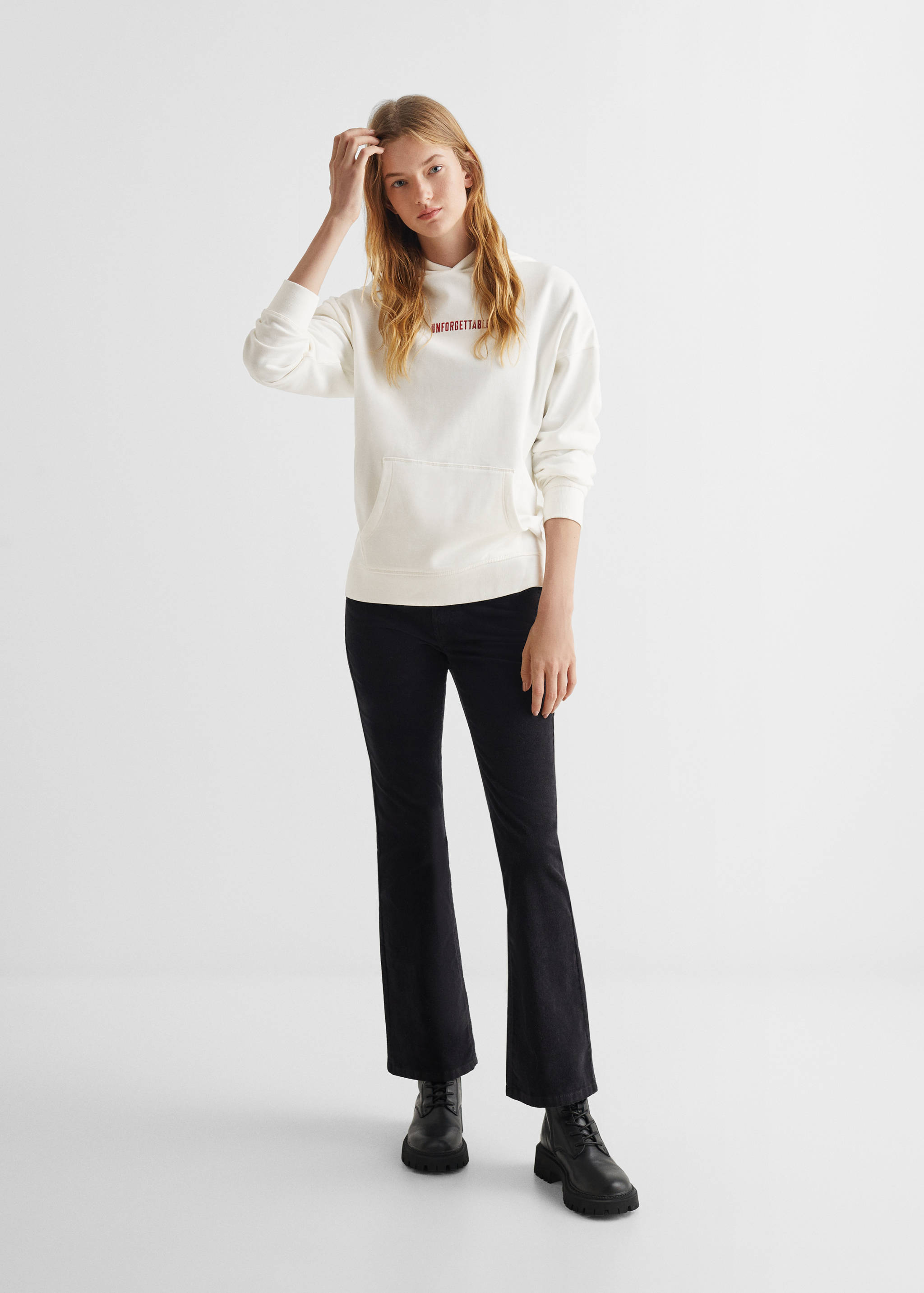 Dessuadora missatge estampat - Pla general