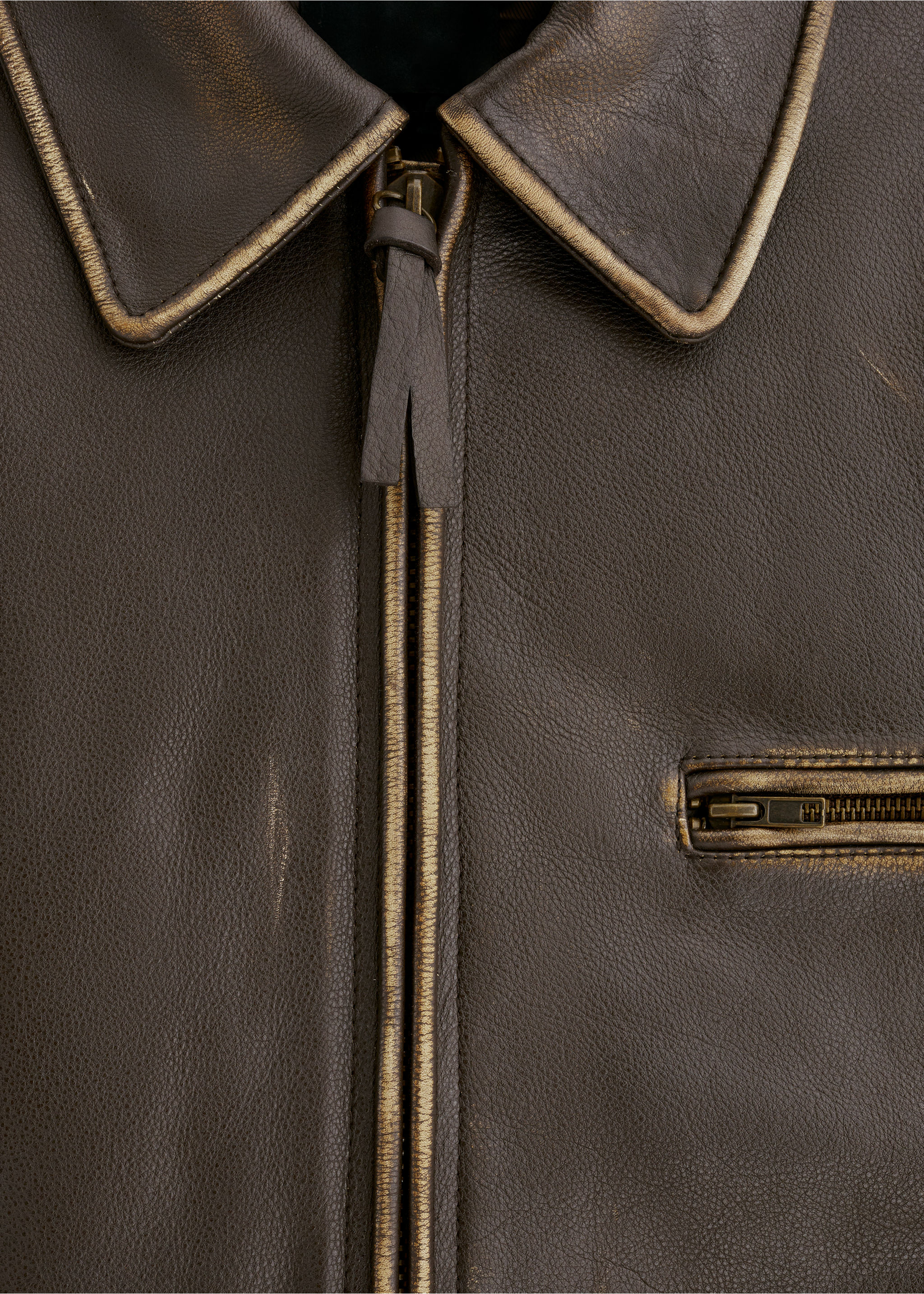 Oversized worn-effect leather jacket - Details of the article 8