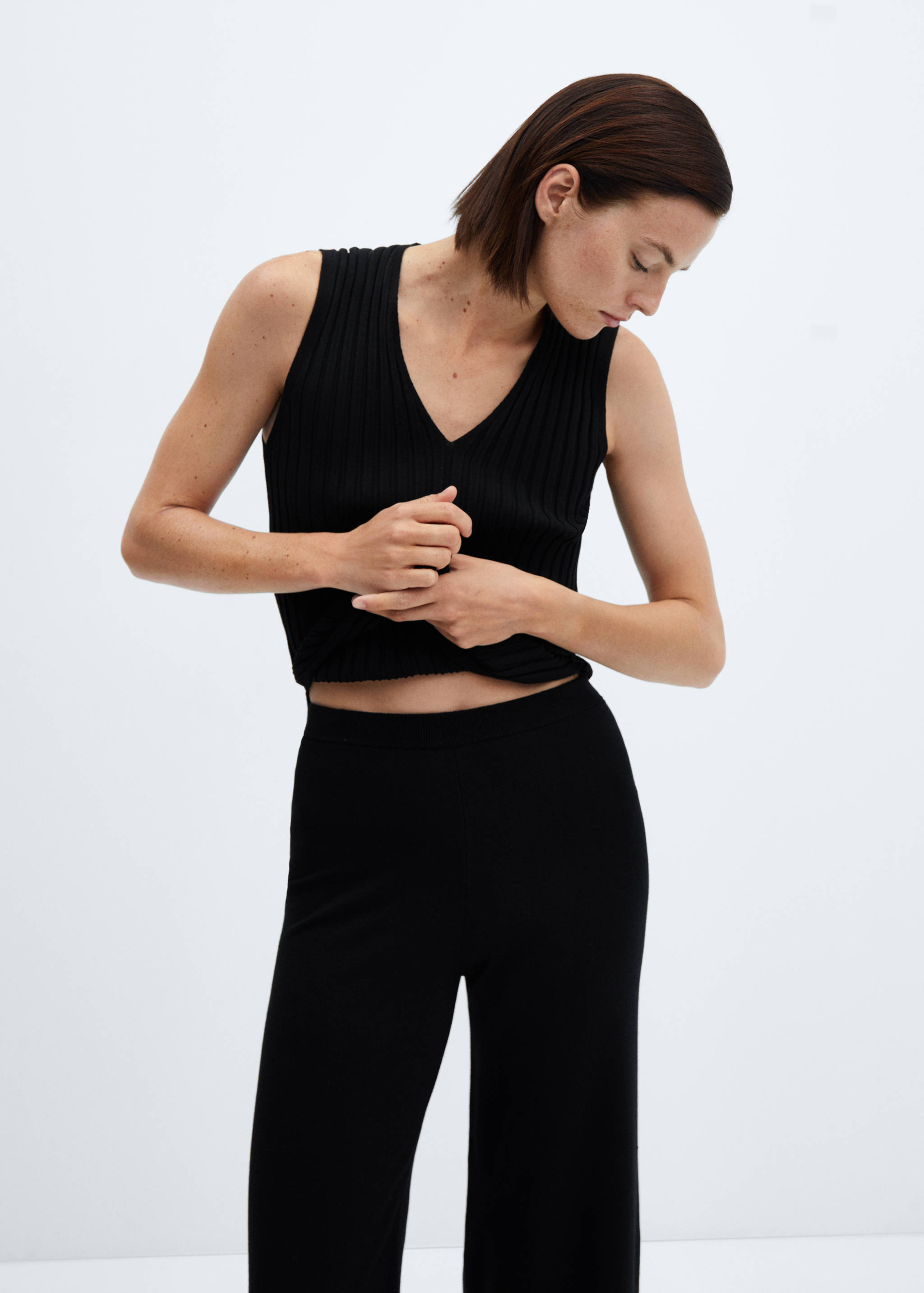 Straight knitted pants - Details of the article 1