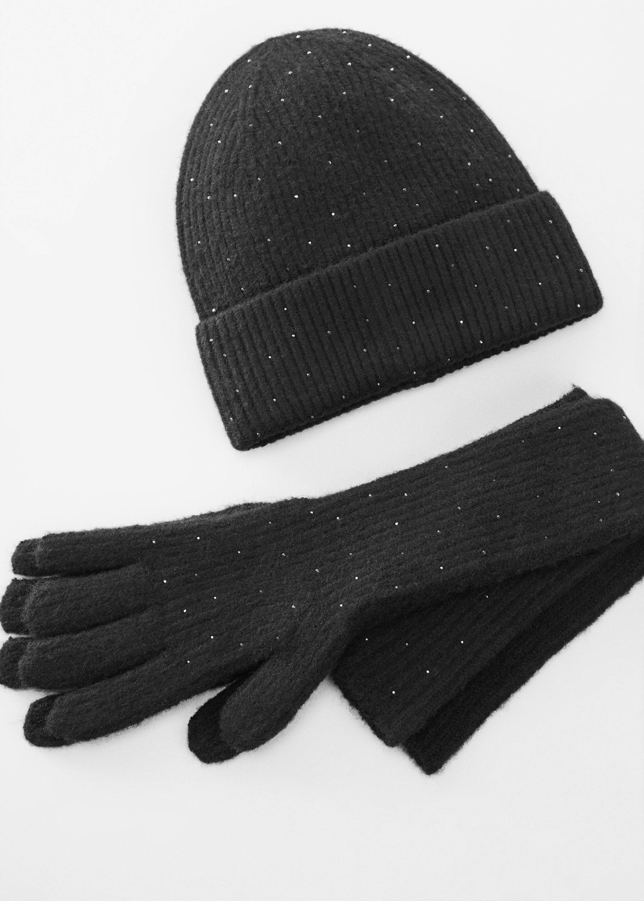 Knitted hat with shiny details - Details of the article 2