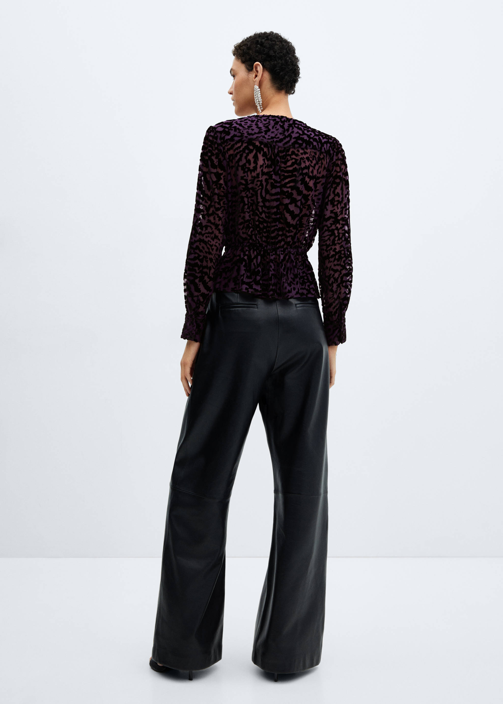 Animal-print velvet blouse - Reverse of the article