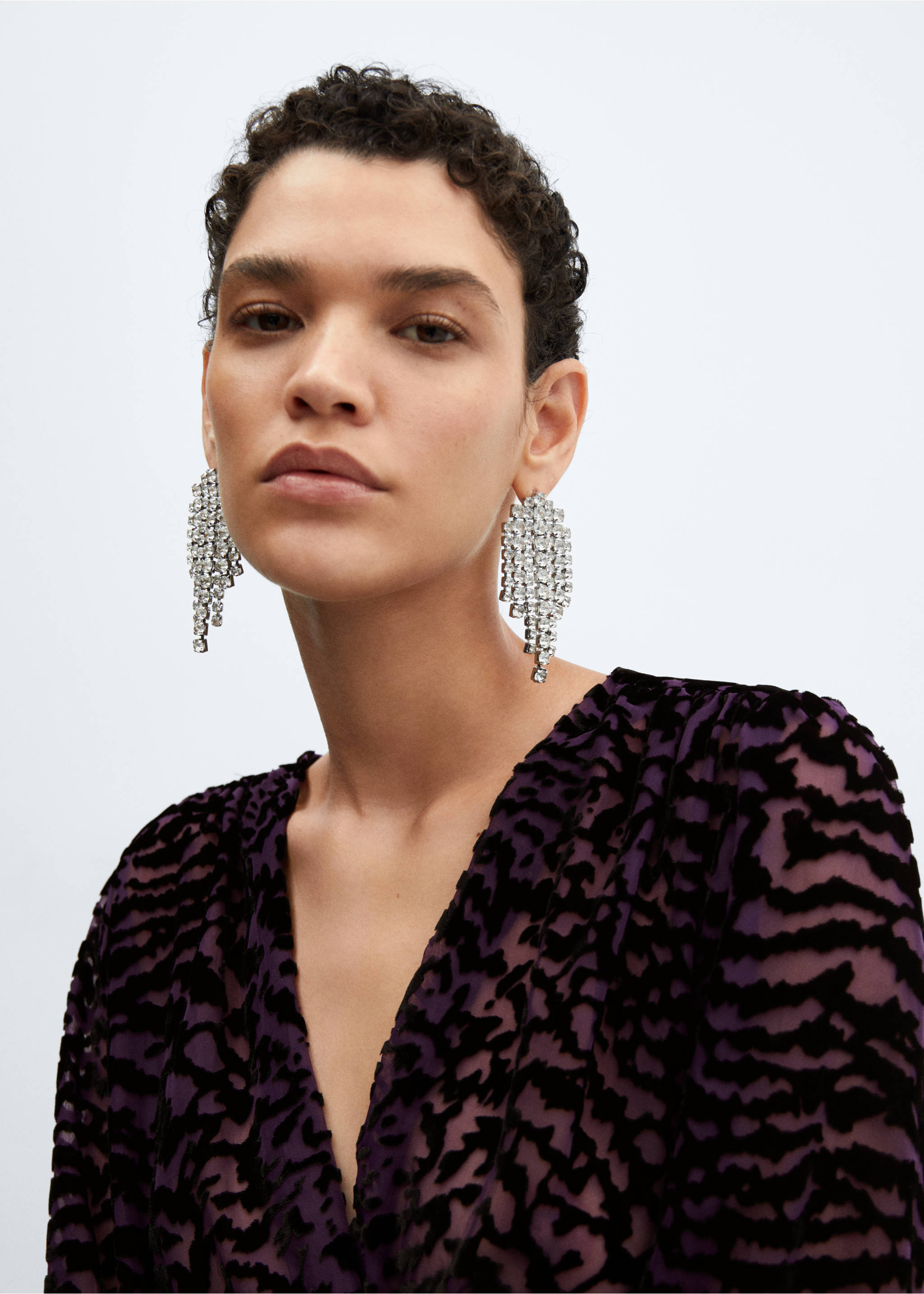 Animal-print velvet blouse - Details of the article 1, Black. Ref: 57058270-00.