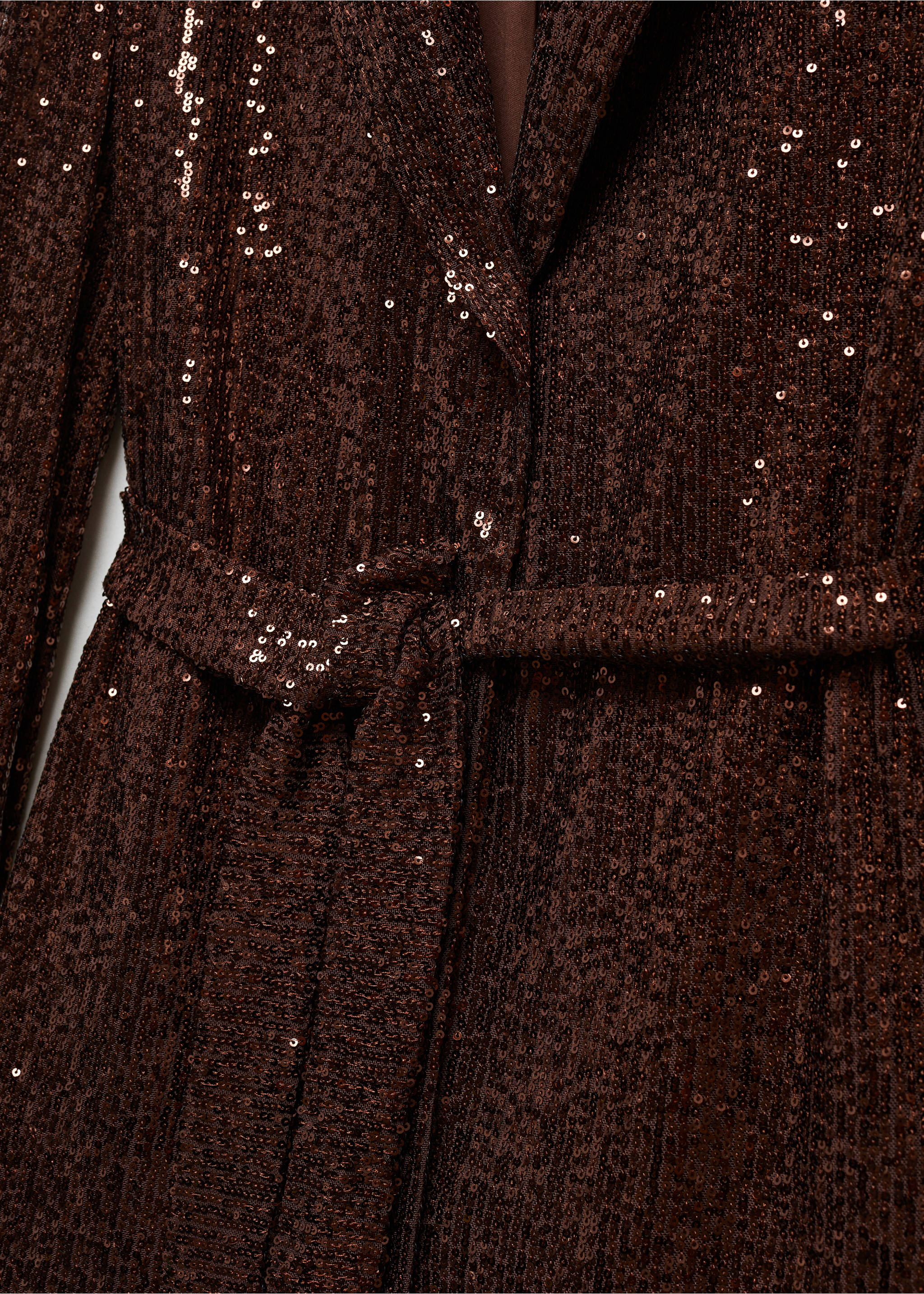 Sequin jacket with belt - Details of the article 8, Cognac. Ref: 57059104-00.