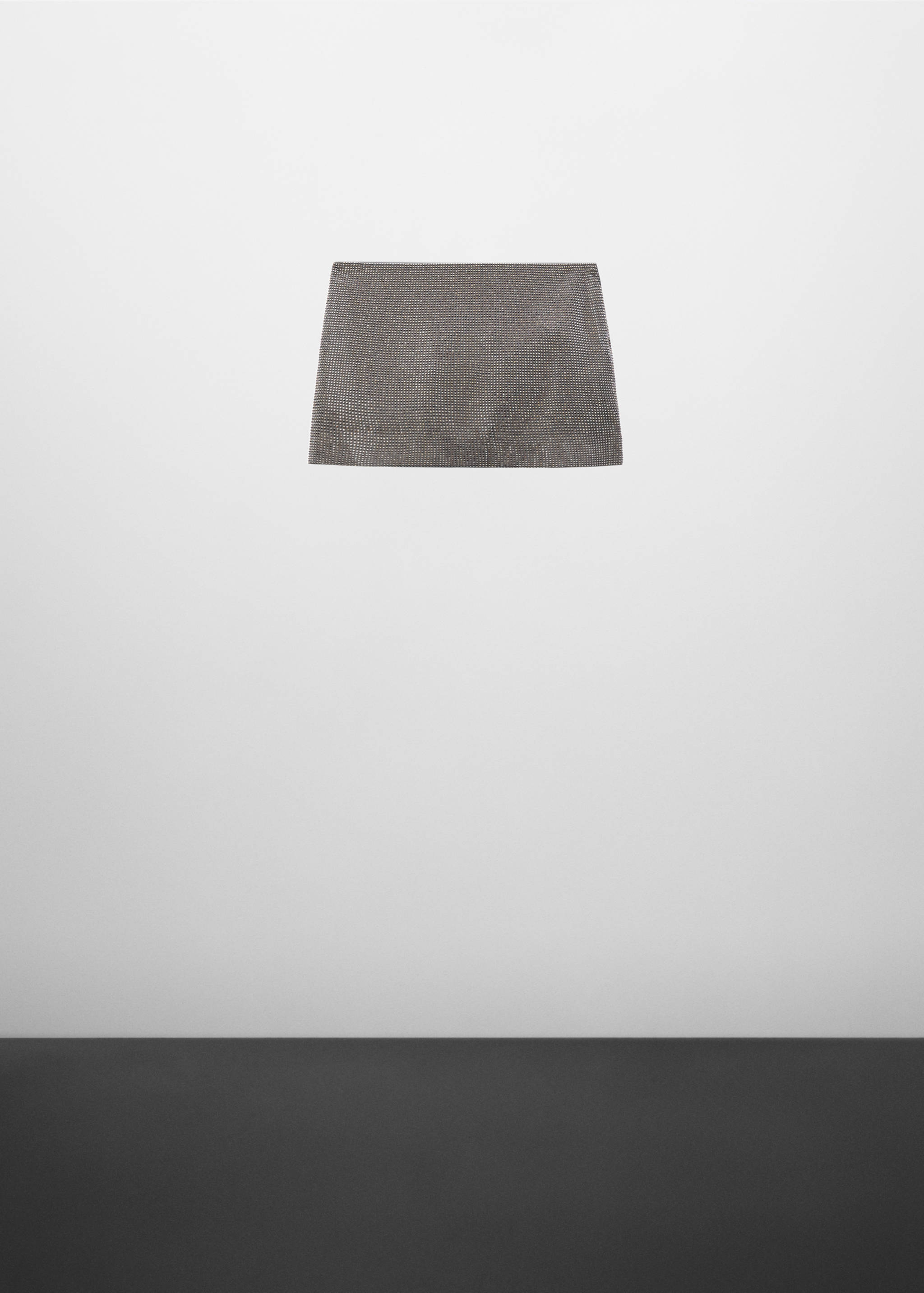 Strassbesetzter Minirock - Artikel ohne Model