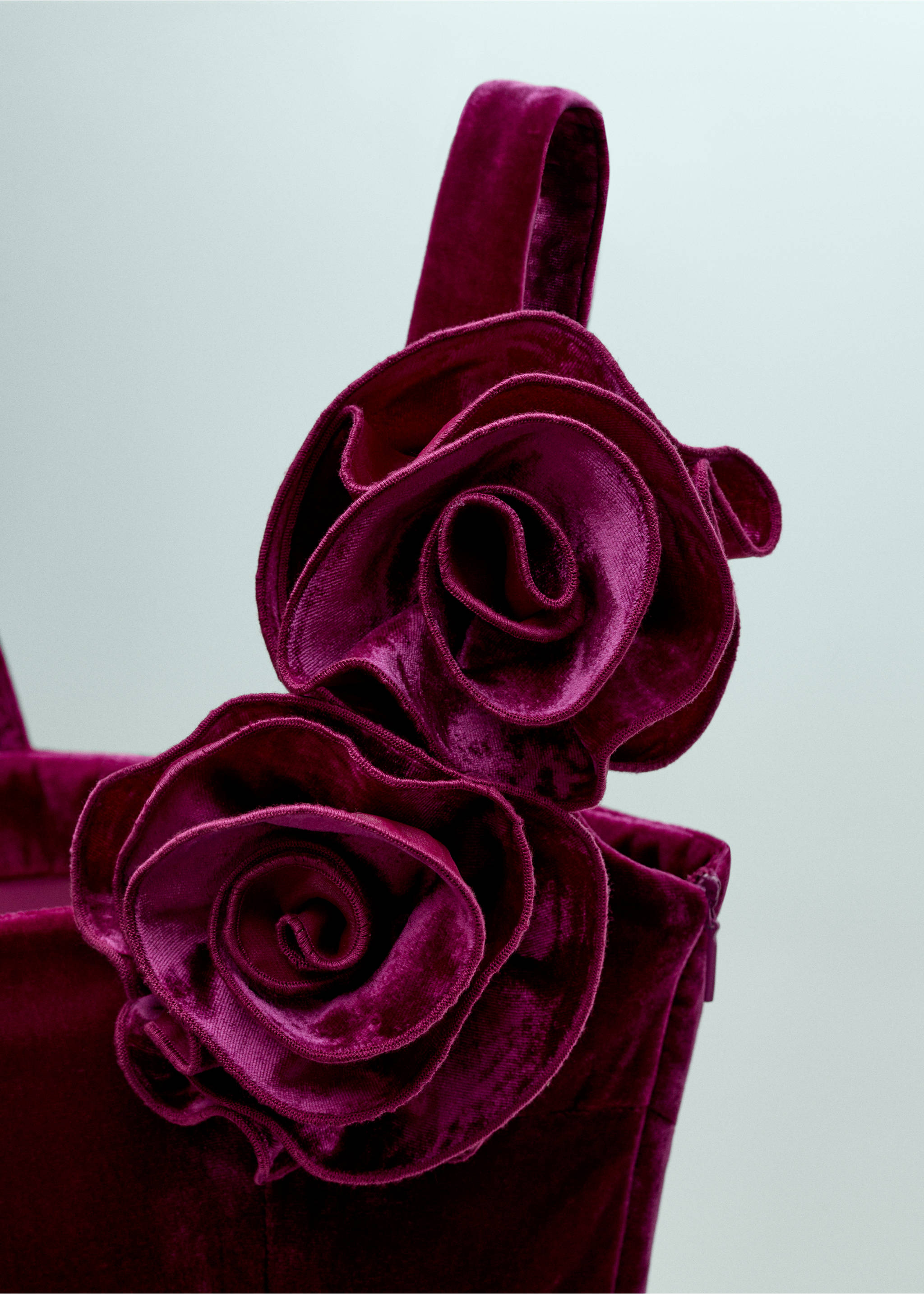 Flared velour jumpsuit with wide straps - Details of the article 8, Pink. Ref: 57059121-00.