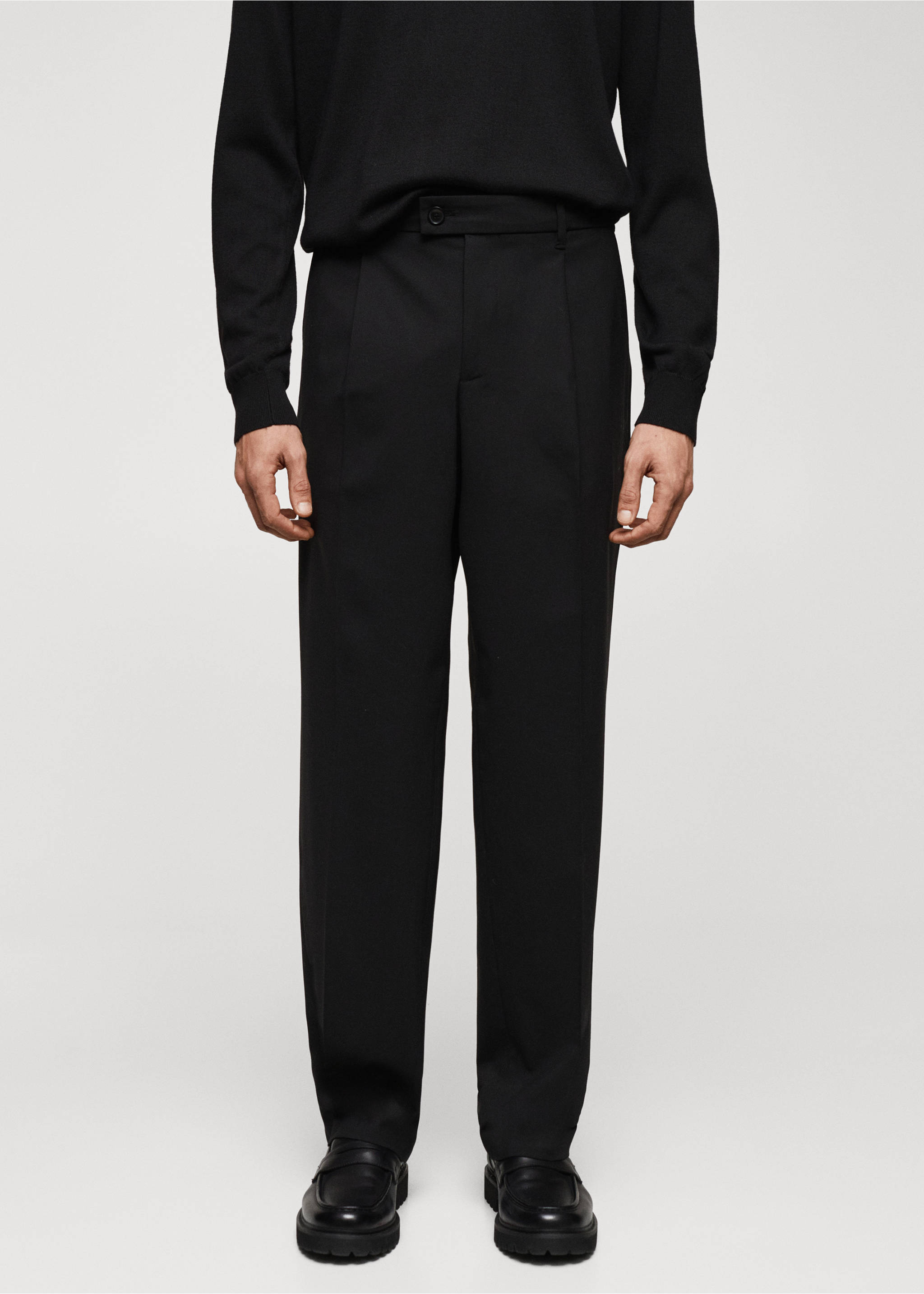 Relaxed-fit wool trousers - Medium plane, Black. Ref: 57059407-00.