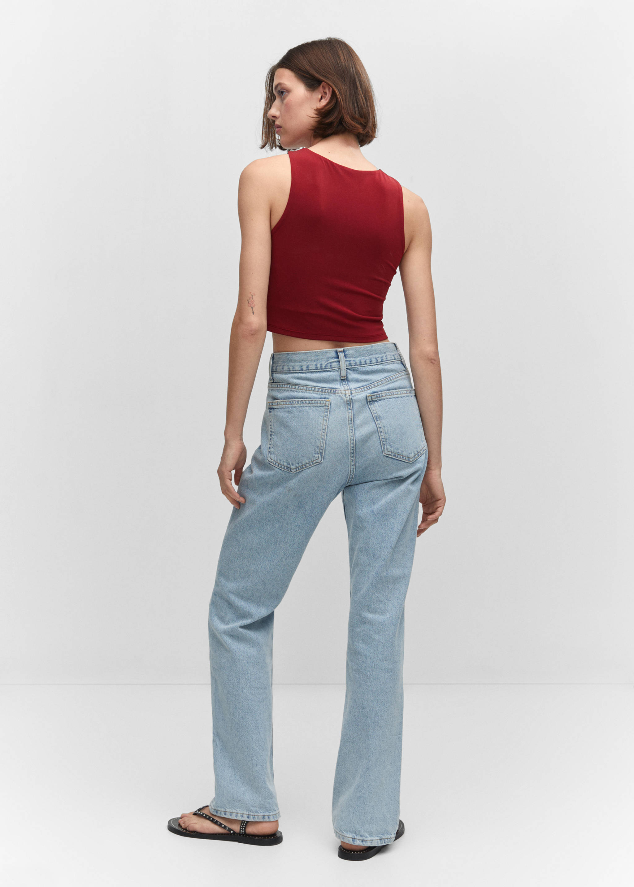 Top cropped com gola halter - Verso do artigo