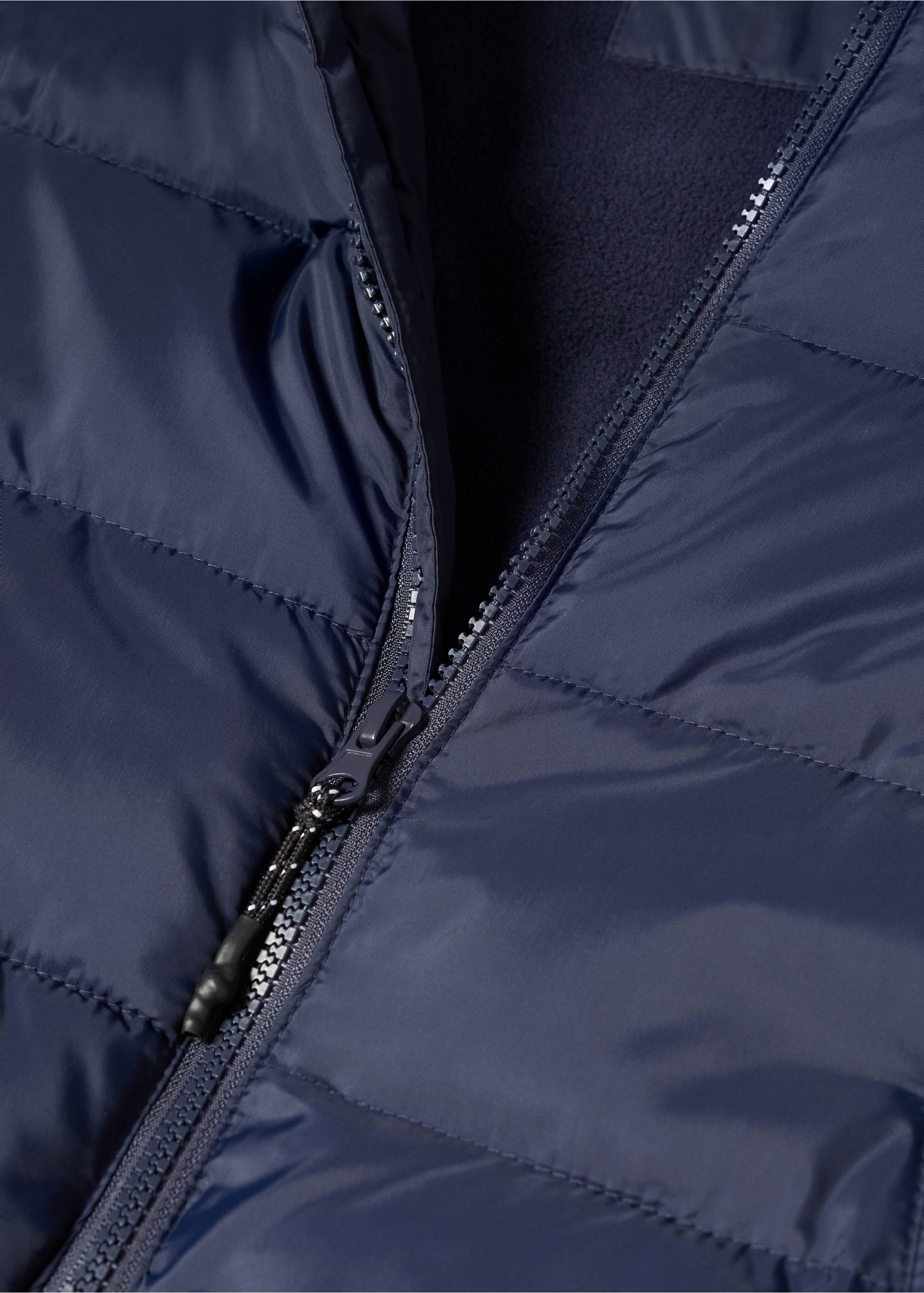 Hood puffer coat - Details of the article 8, Navy. Ref: 57063253-00.