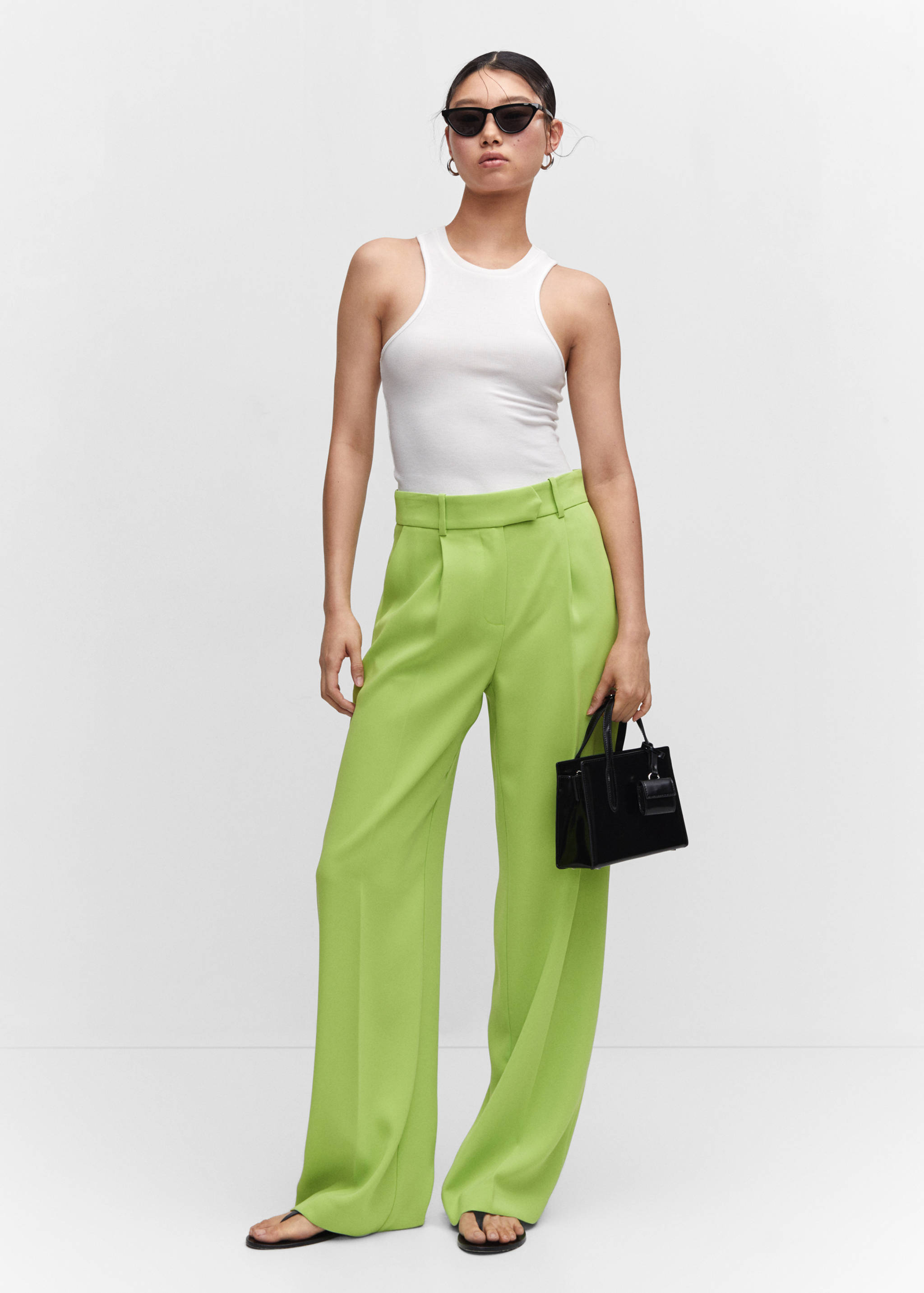Wide leg pleated trousers - General plane