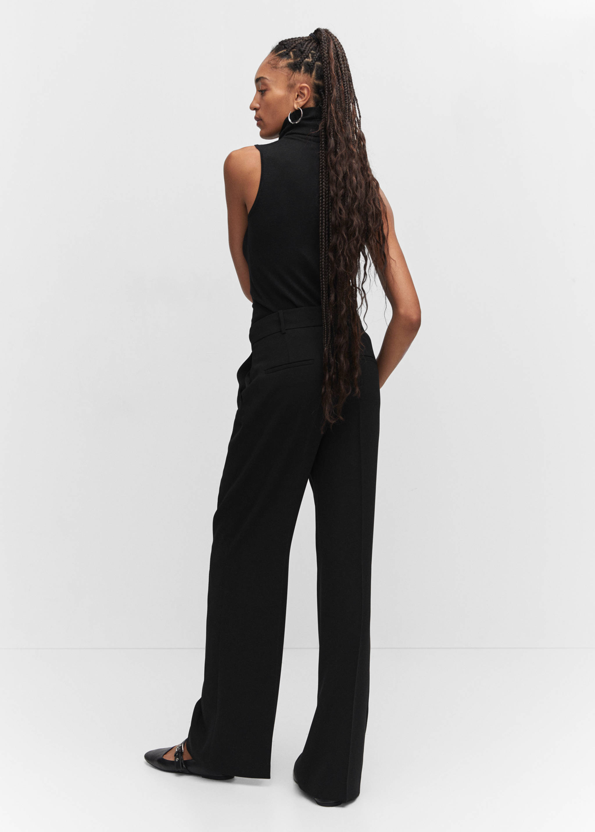 Wide leg pleated trousers - Reverse of the article