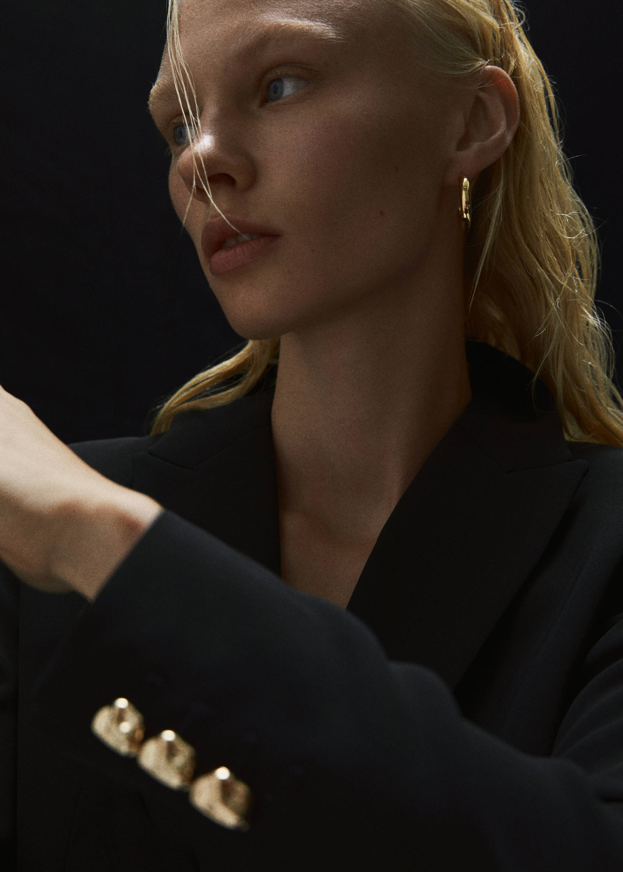 Wide leg pleated trousers - Details of the article 6