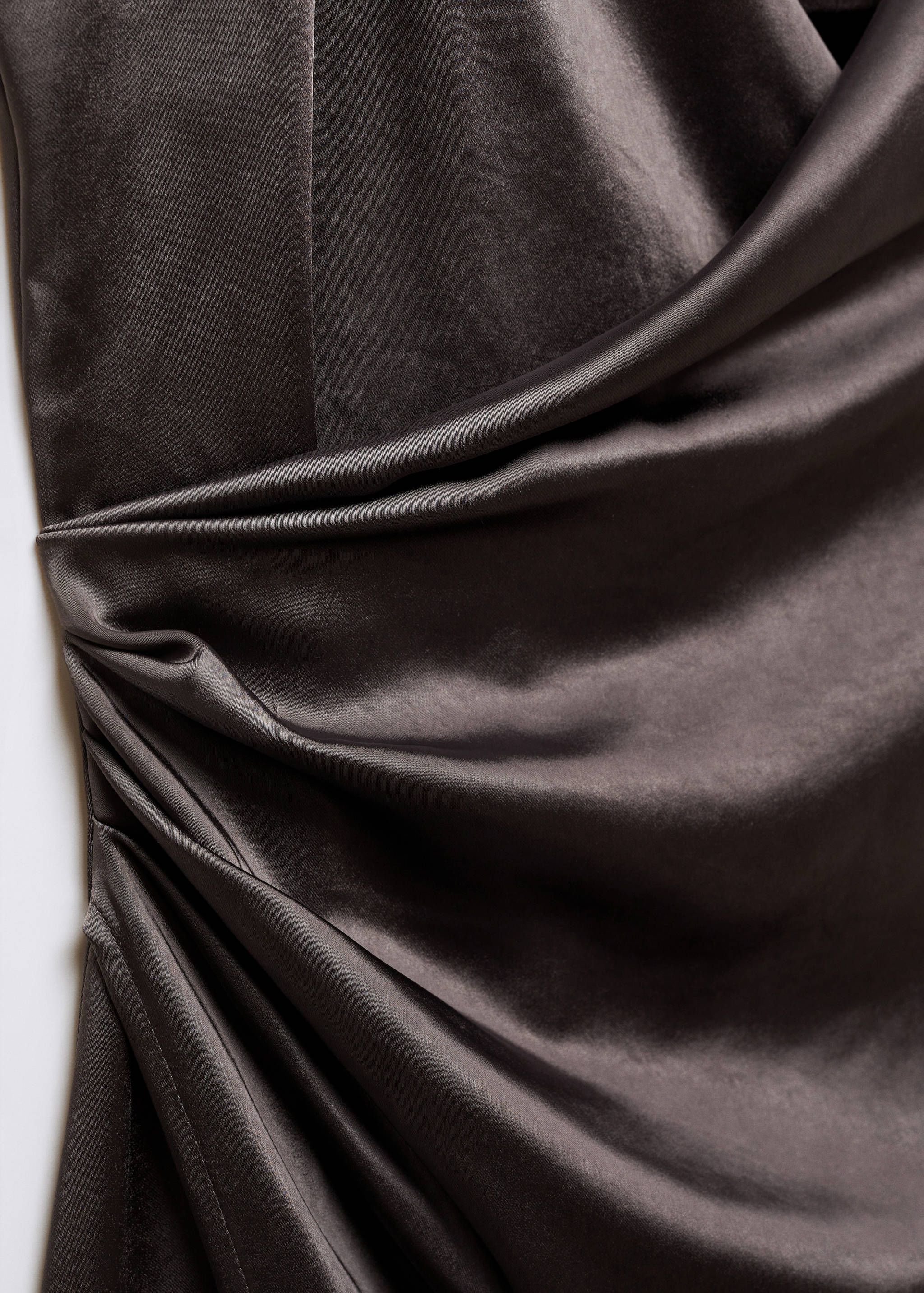 Short draped wrap dress - Details of the article 8