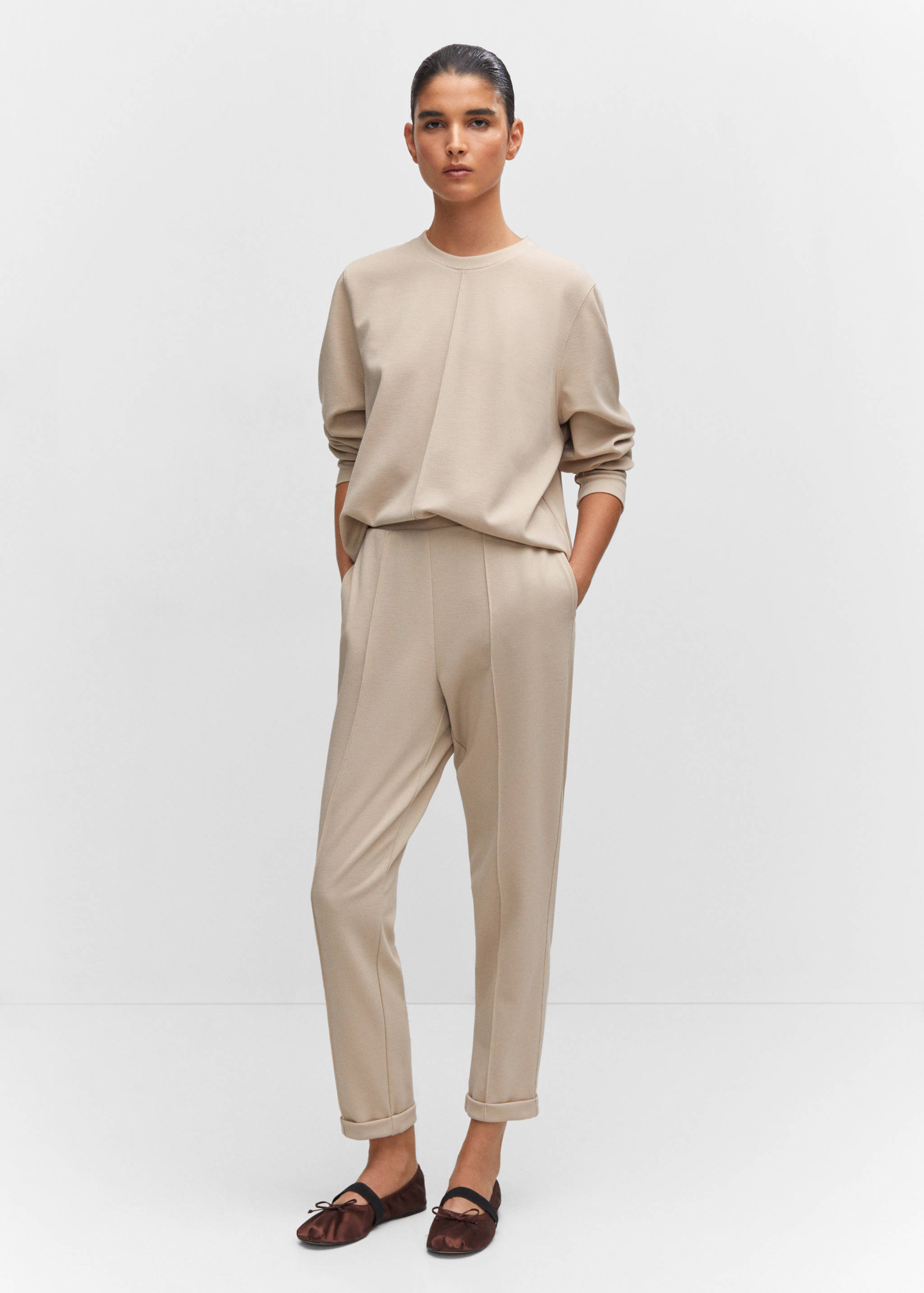 Pantalón jogger costuras - Plano general