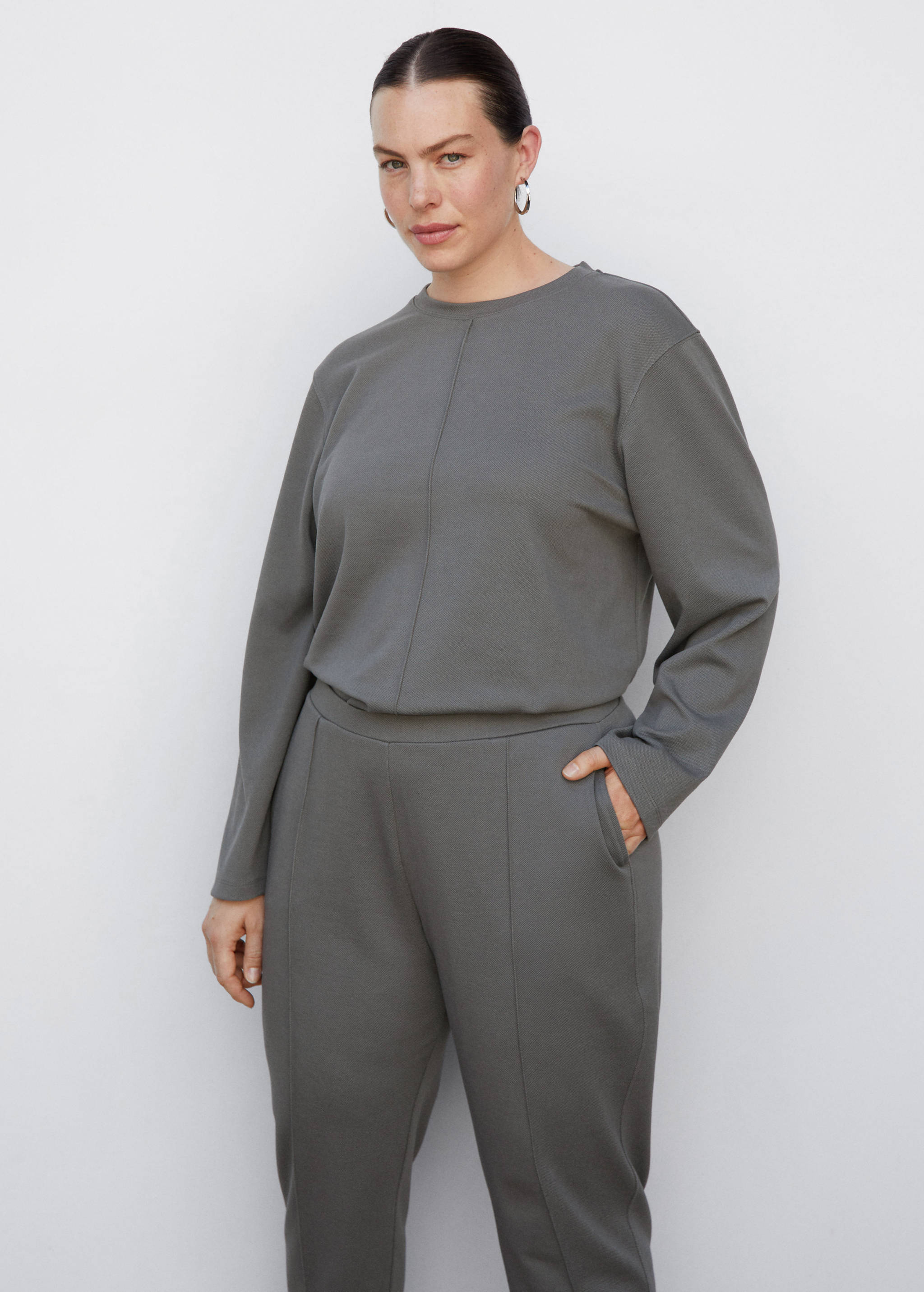 Kalhoty jogger s prošitými švy - Detail zboží 5