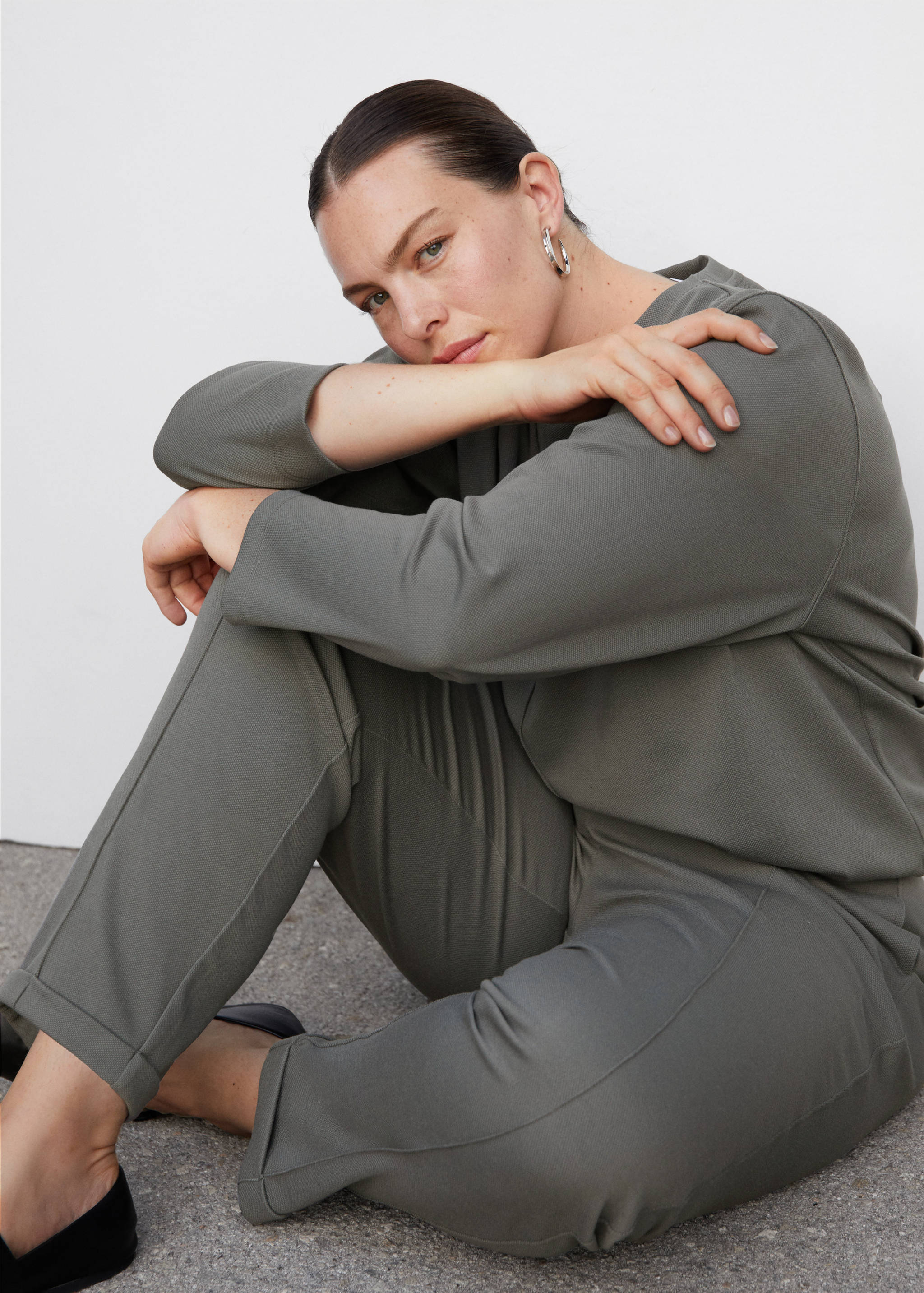 Kalhoty jogger s prošitými švy - Detail zboží 4