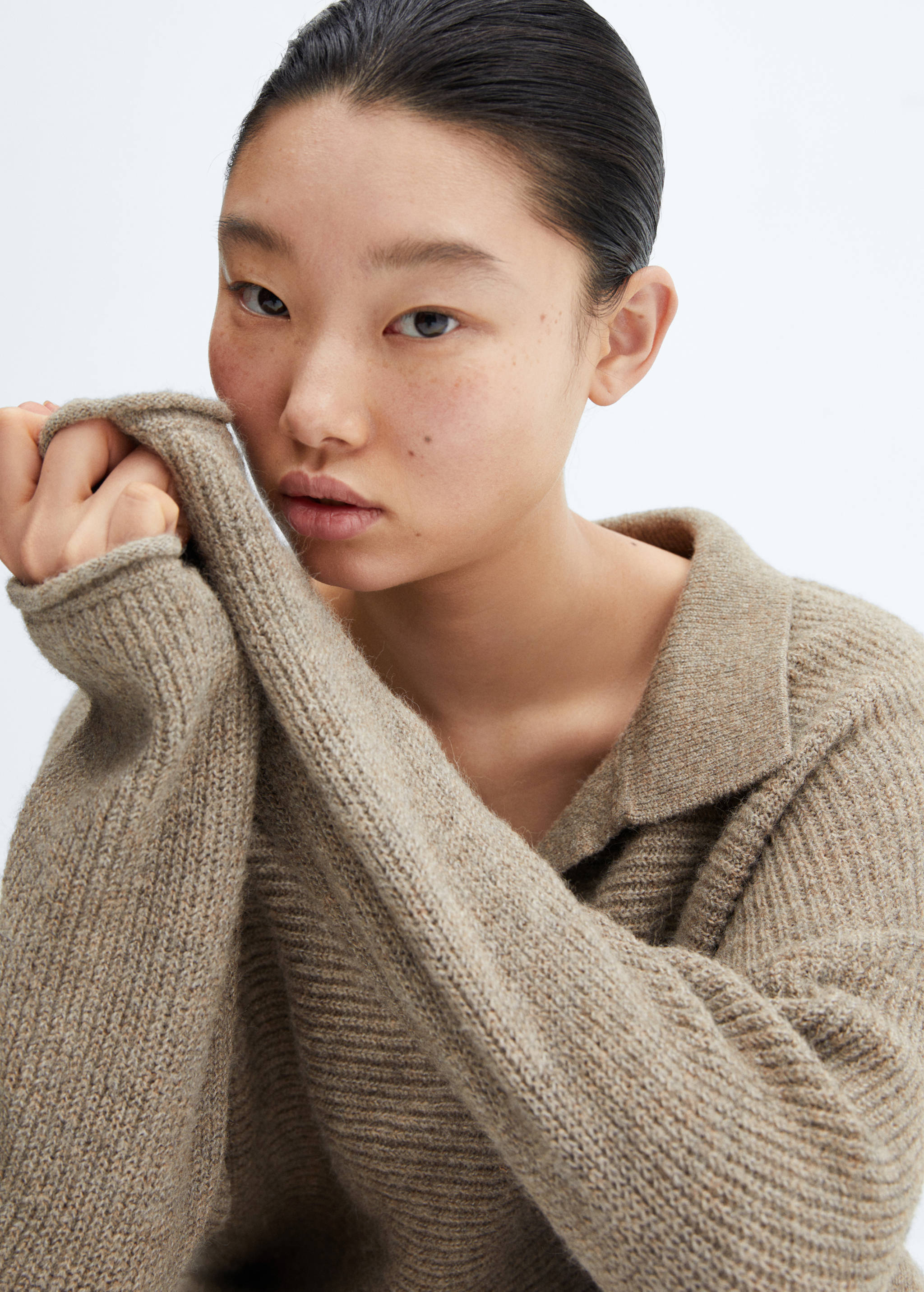 Oversized knitted sweater - Details of the article 1