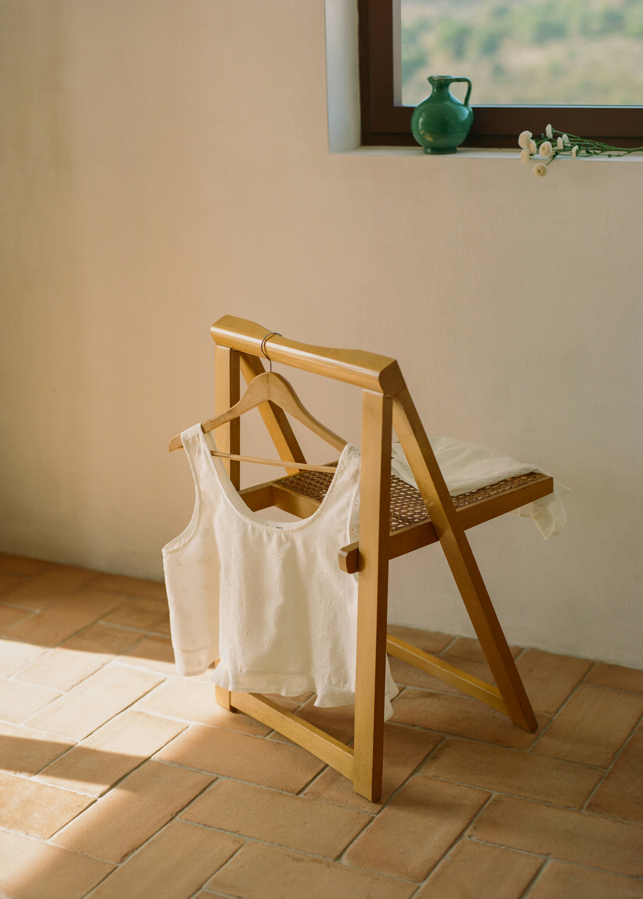 Cotton pyjama top with openwork details - Details of the article 6