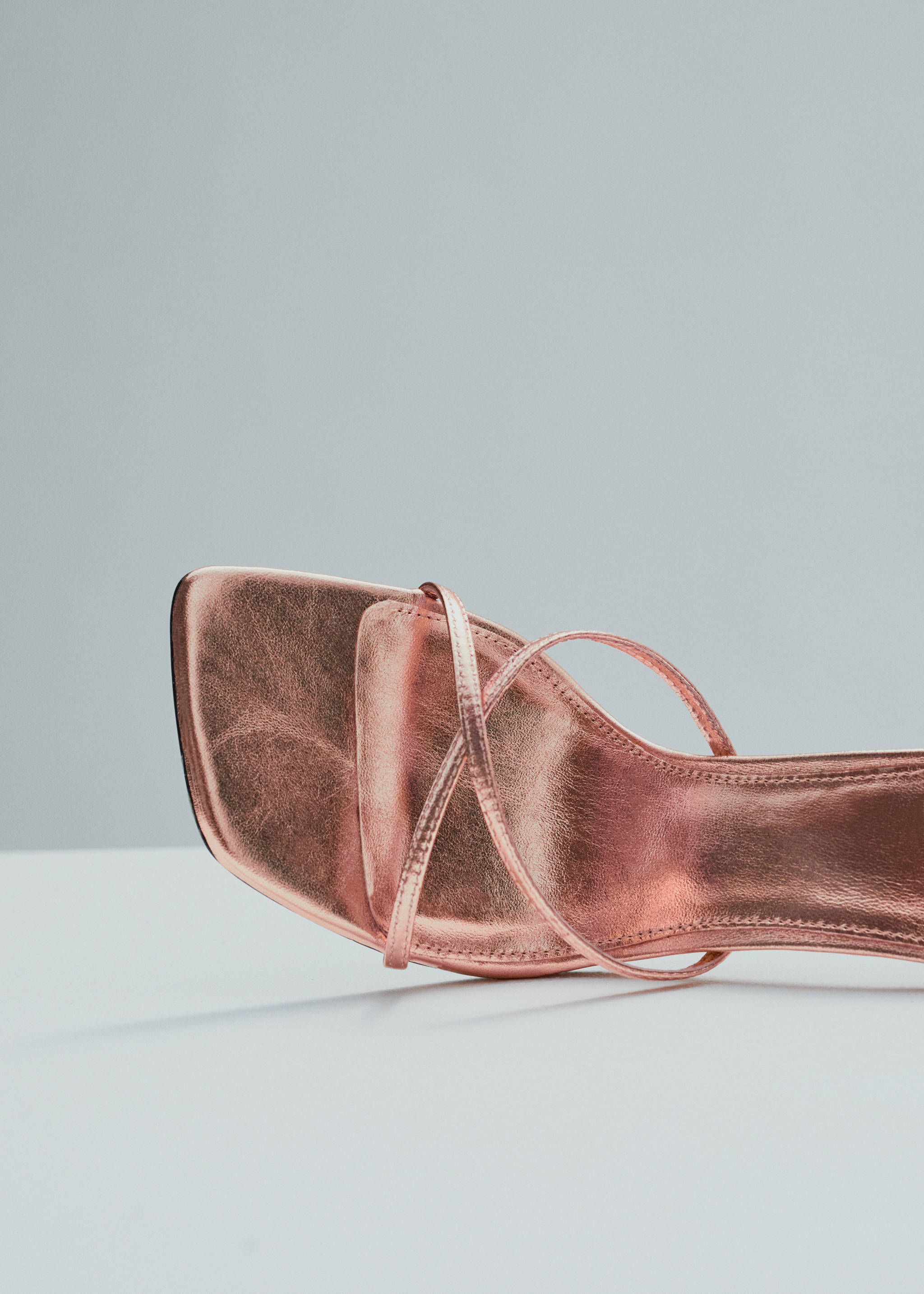 Heeled leather sandals with straps - Details of the article 3