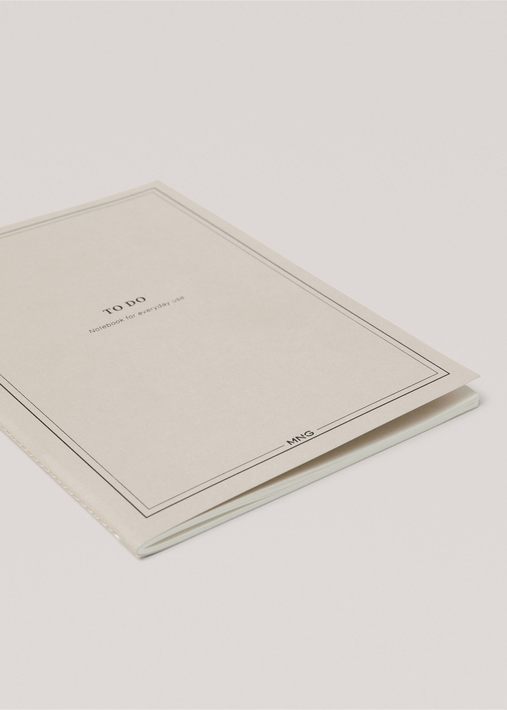 Plain notebook 21x15cm - Details of the article 1, Ecru. Ref: 57065142-00.