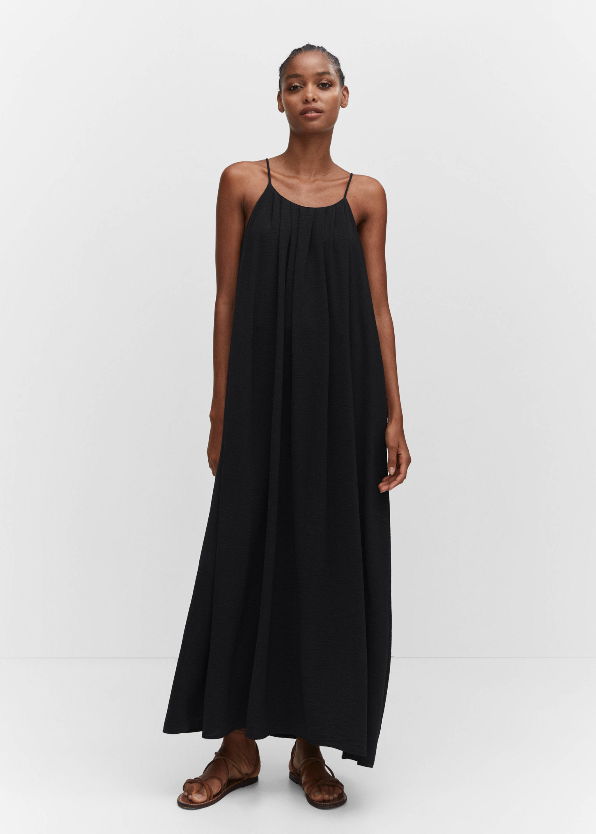 Flowy open back dress - General plane