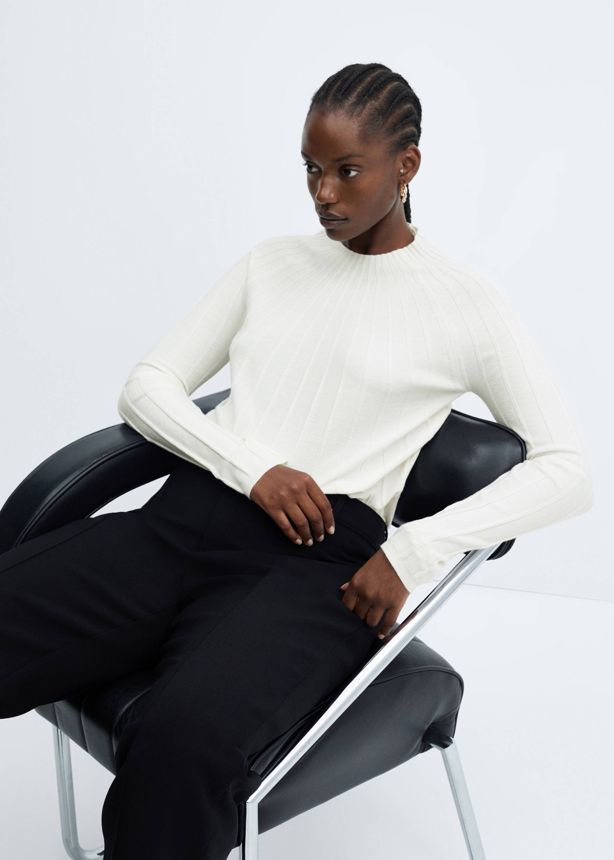 Ribbed sweater with perkins neck - Details of the article 4