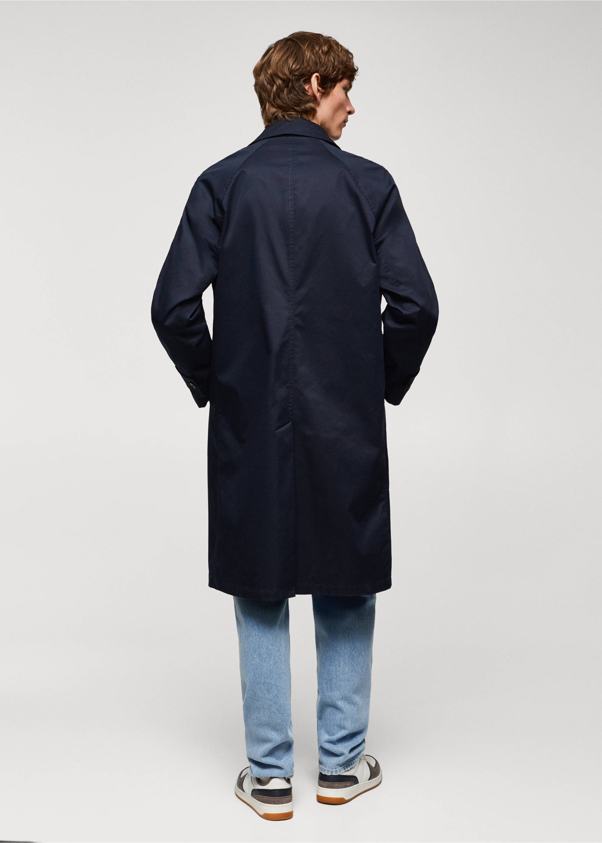 Relaxed-fit cotton trench coat - Reverse of the article, Dark Navy. Ref: 57065948-00.