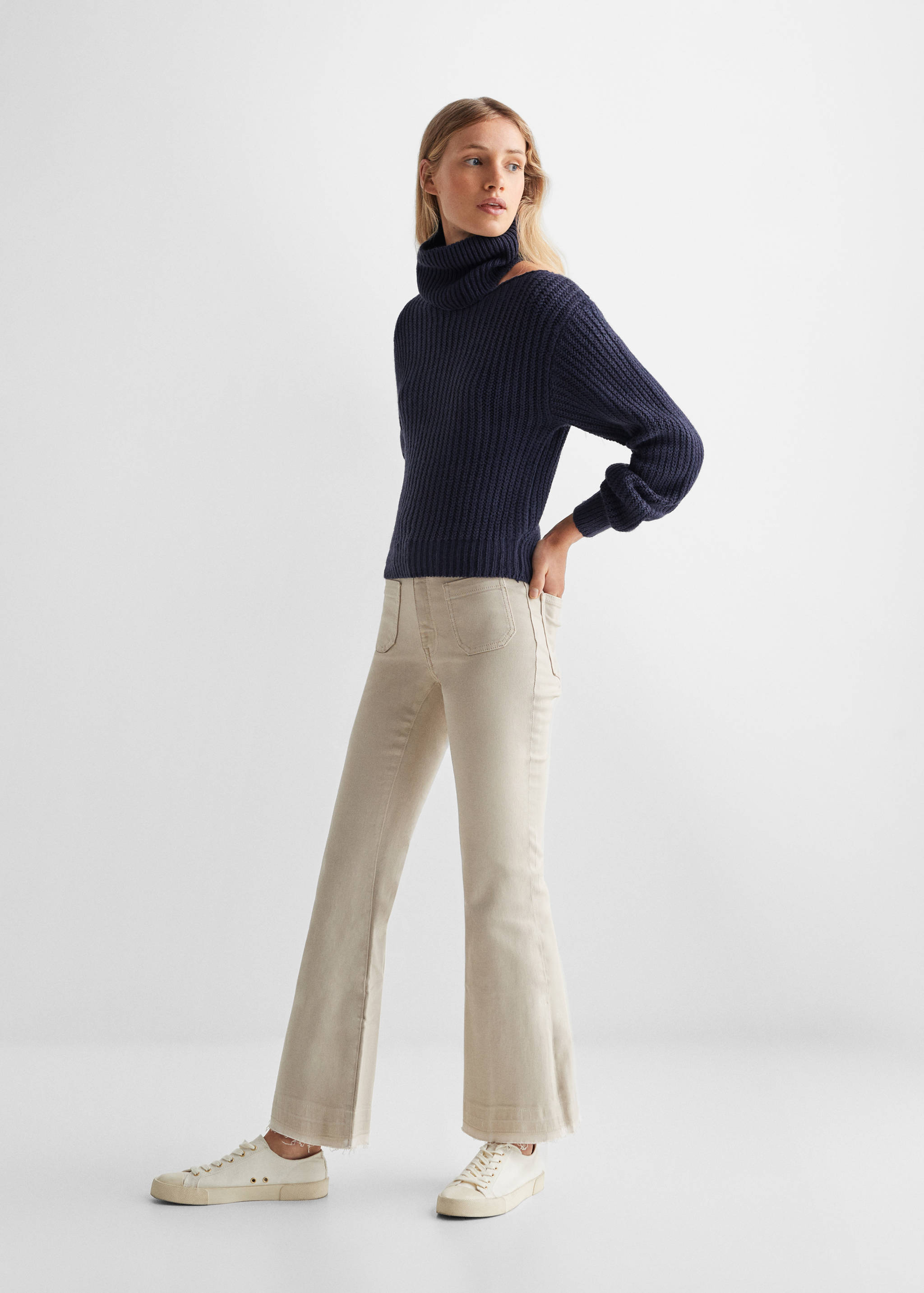 Svetr s otevřeným límcem - Celkový náhled