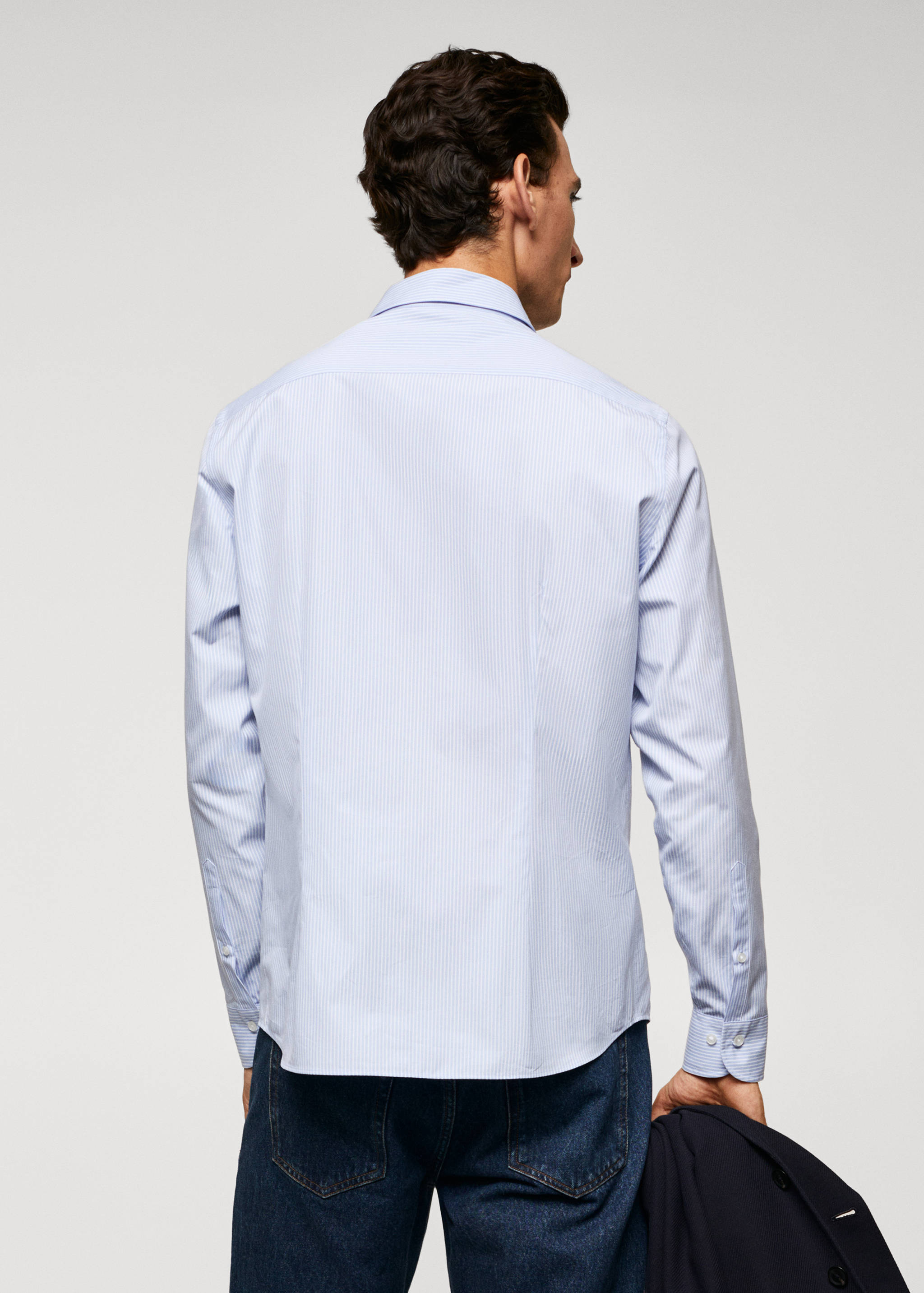 100% cotton slim fit shirt - Reverse of the article