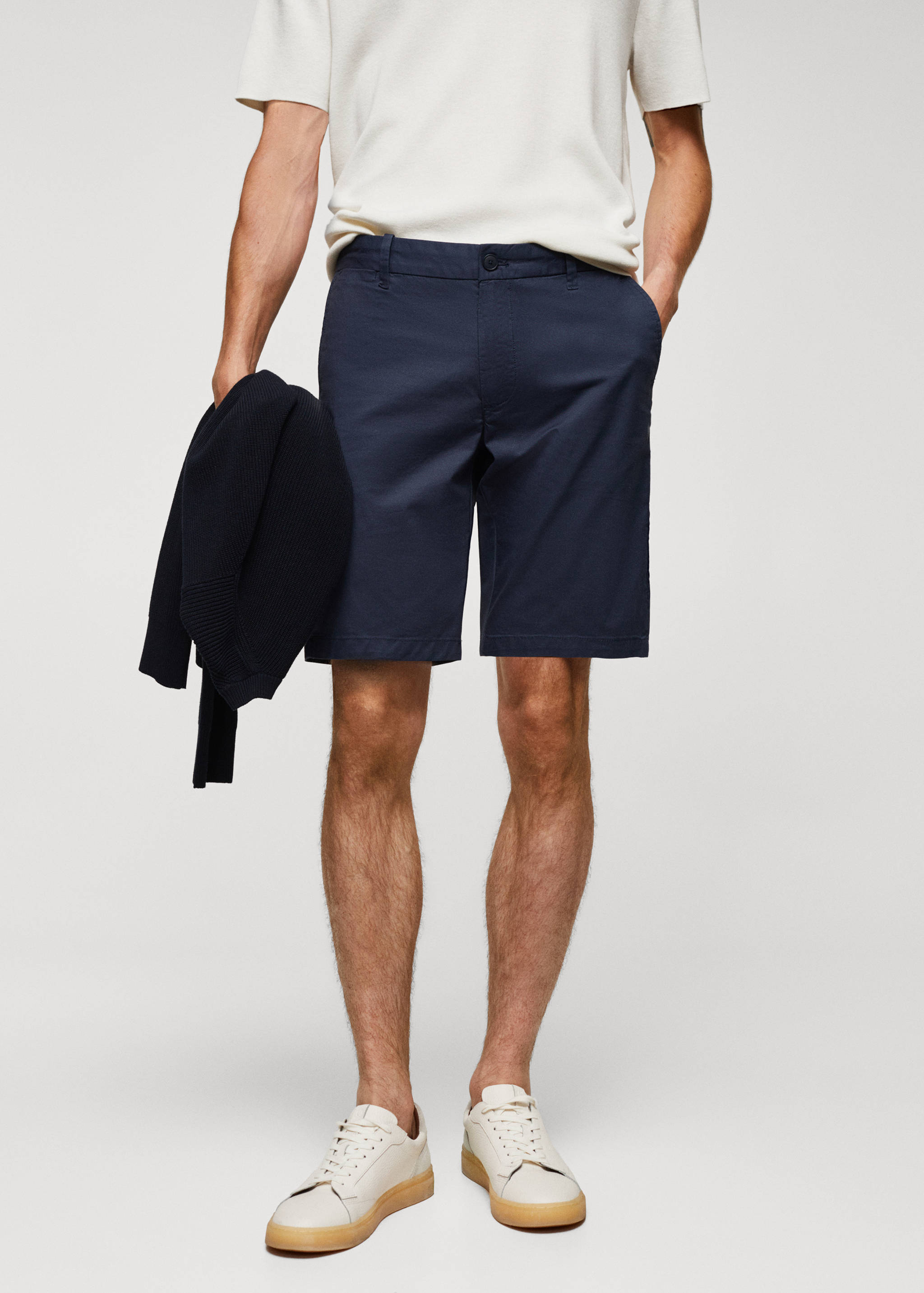 Bermudas slim fit chino algodón - Plano medio