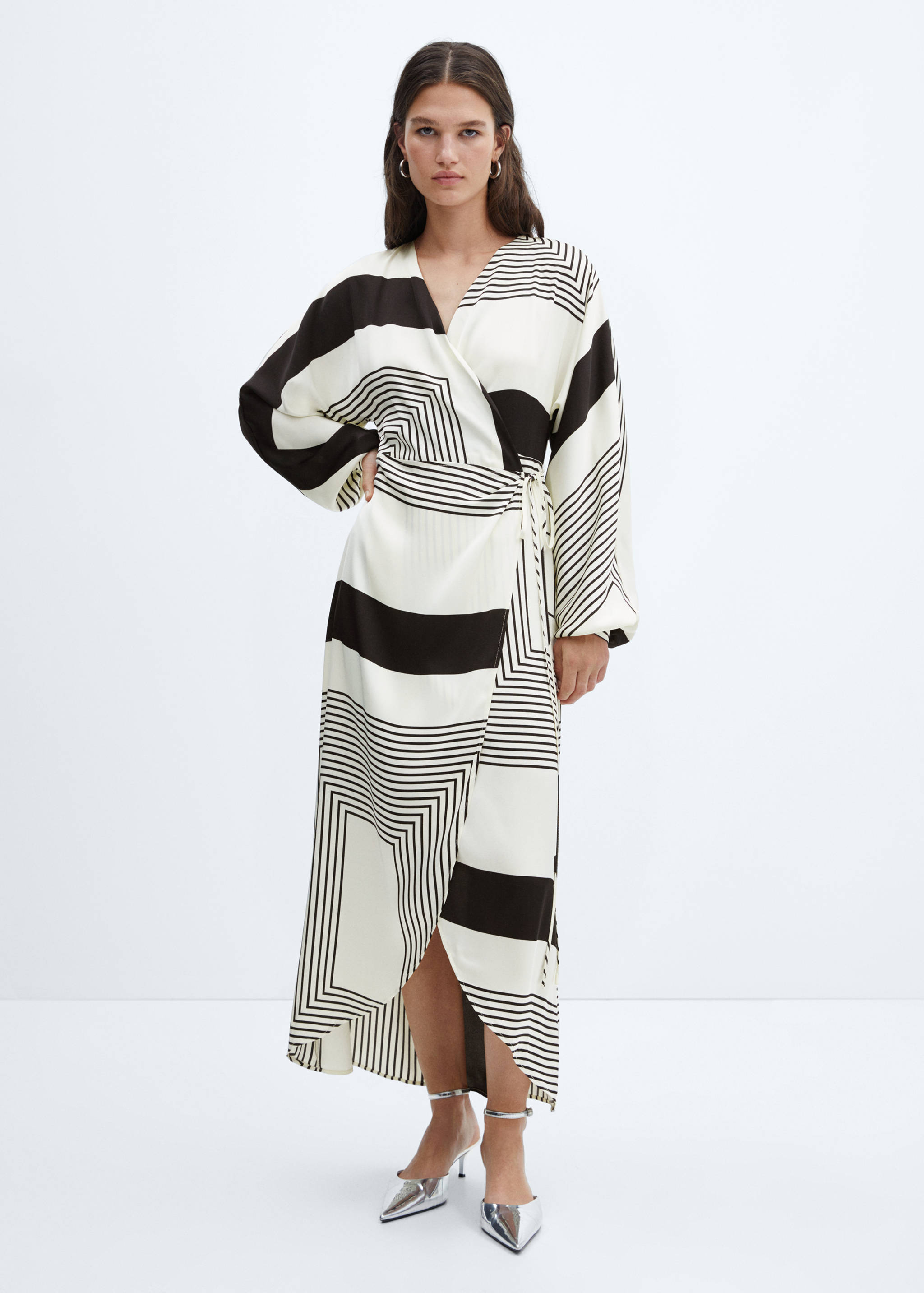 Vestit creuat estampat - Pla general