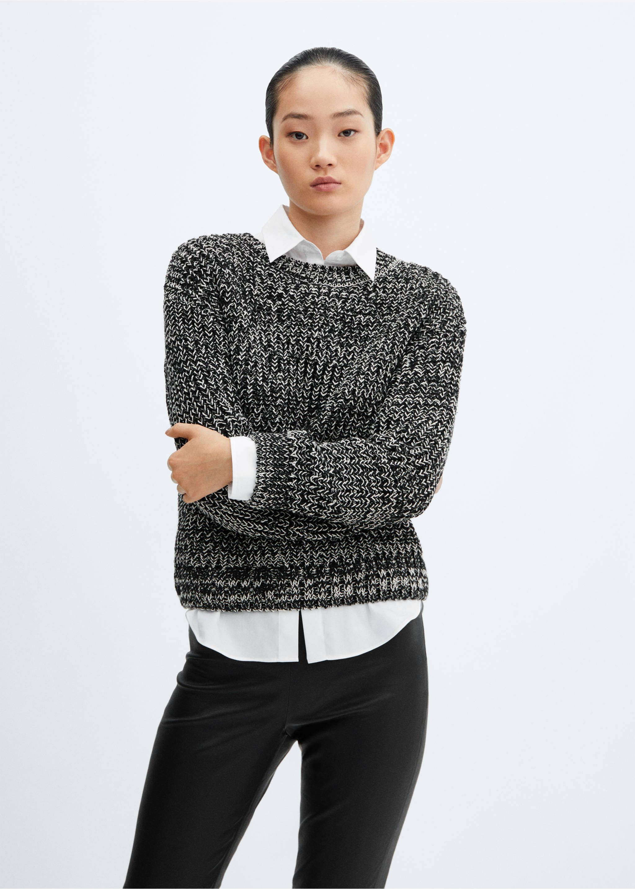 Leather leggings with zip - Details of the article 1, Black. Ref: 57065985-00.