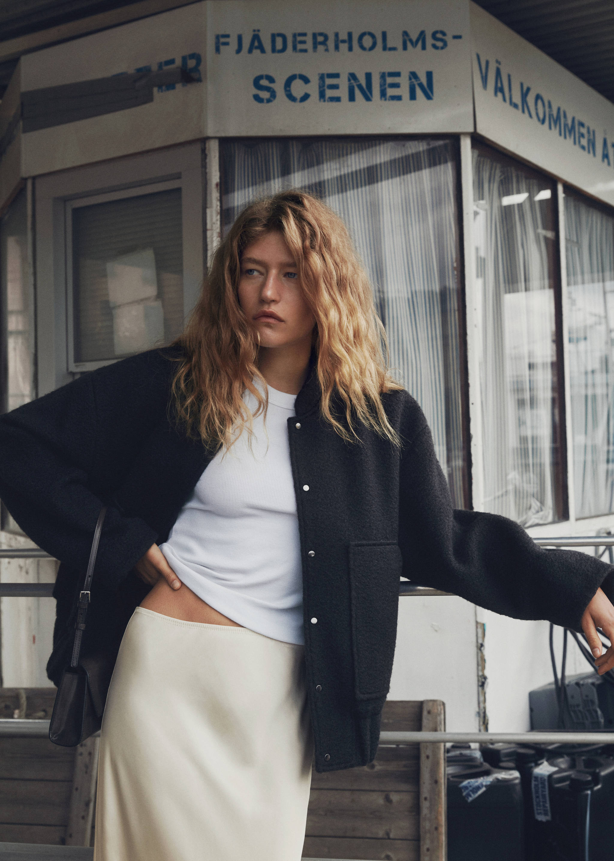 Oversized bomber jacket - Details of the article 6