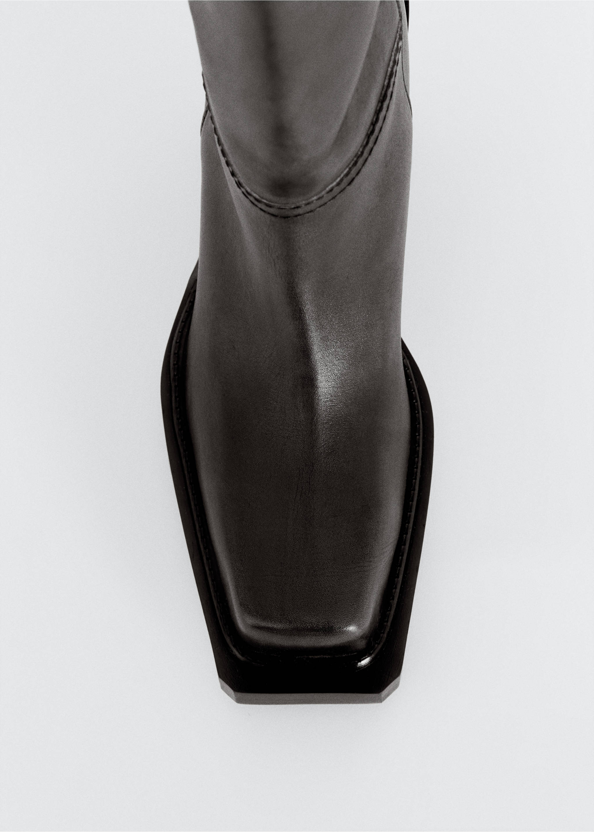 Tall leather boots - Details of the article 1, Black. Ref: 57066011-00.