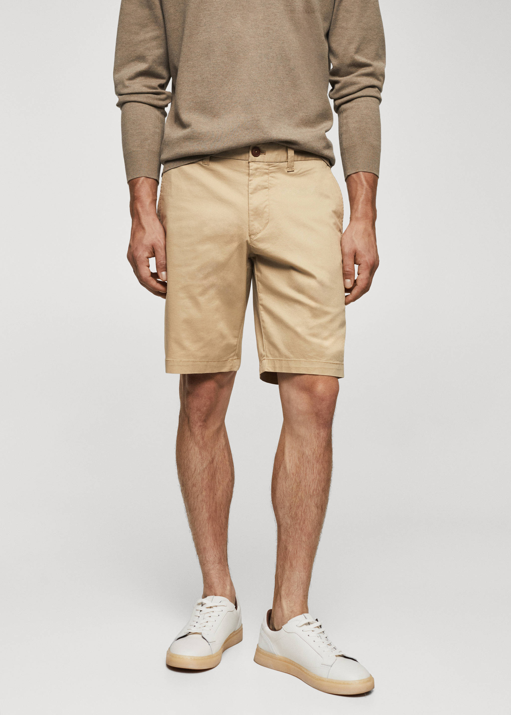 Slim-Fit-Bermudashorts im Chino-Stil aus Baumwolle - Mittlere Ansicht