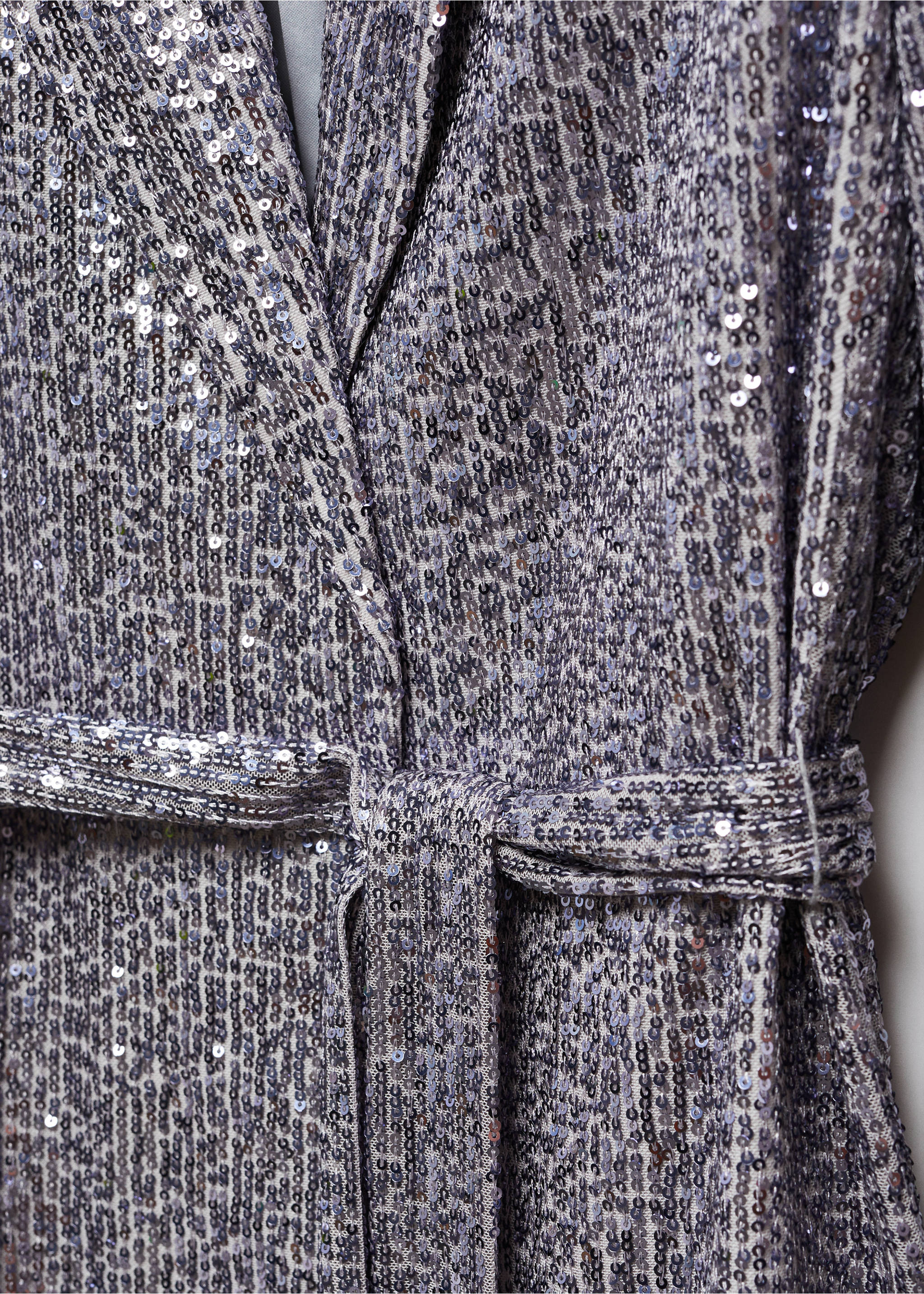 Sequin jacket with detachable belt - Details of the article 8, Grey. Ref: 57066713-00.