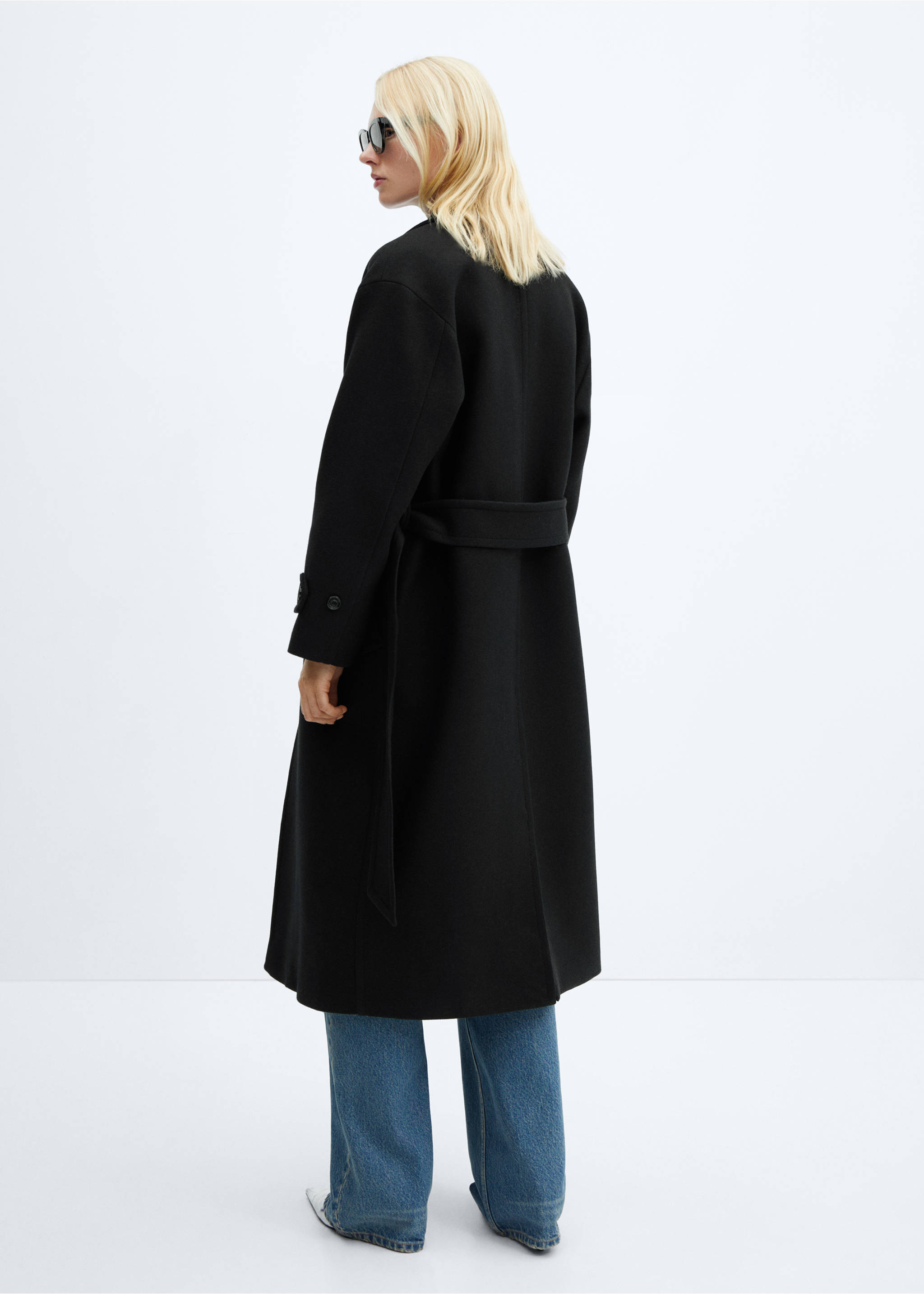 Manteco wool coat with oversized lapels - Reverse of the article, Black. Ref: 57066727-00.