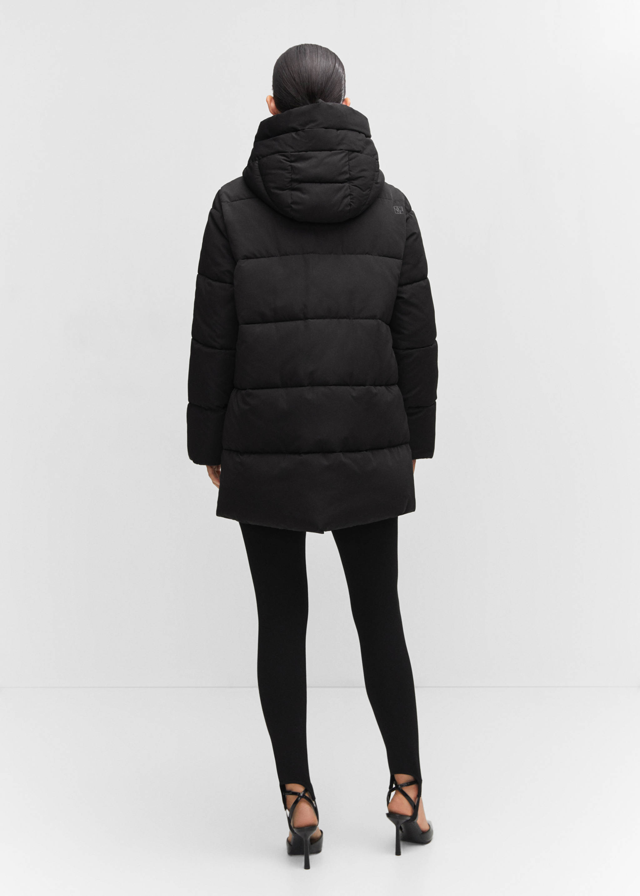 Gepolsterter Anorak mit Kapuze - Rückseite des Artikels