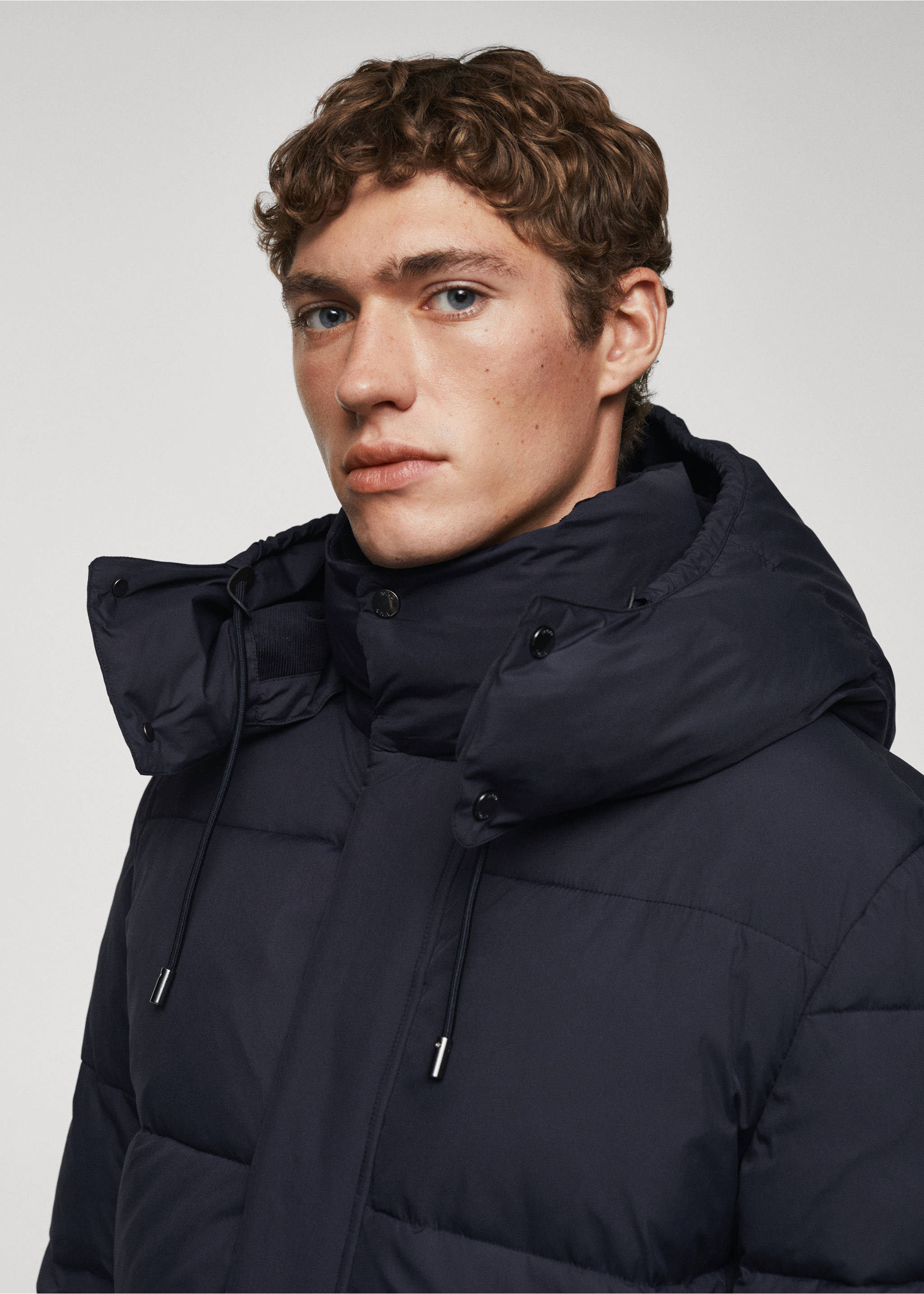 Water-repellent quilted parka - Details of the article 1, Ink Blue. Ref: 57067704-00.