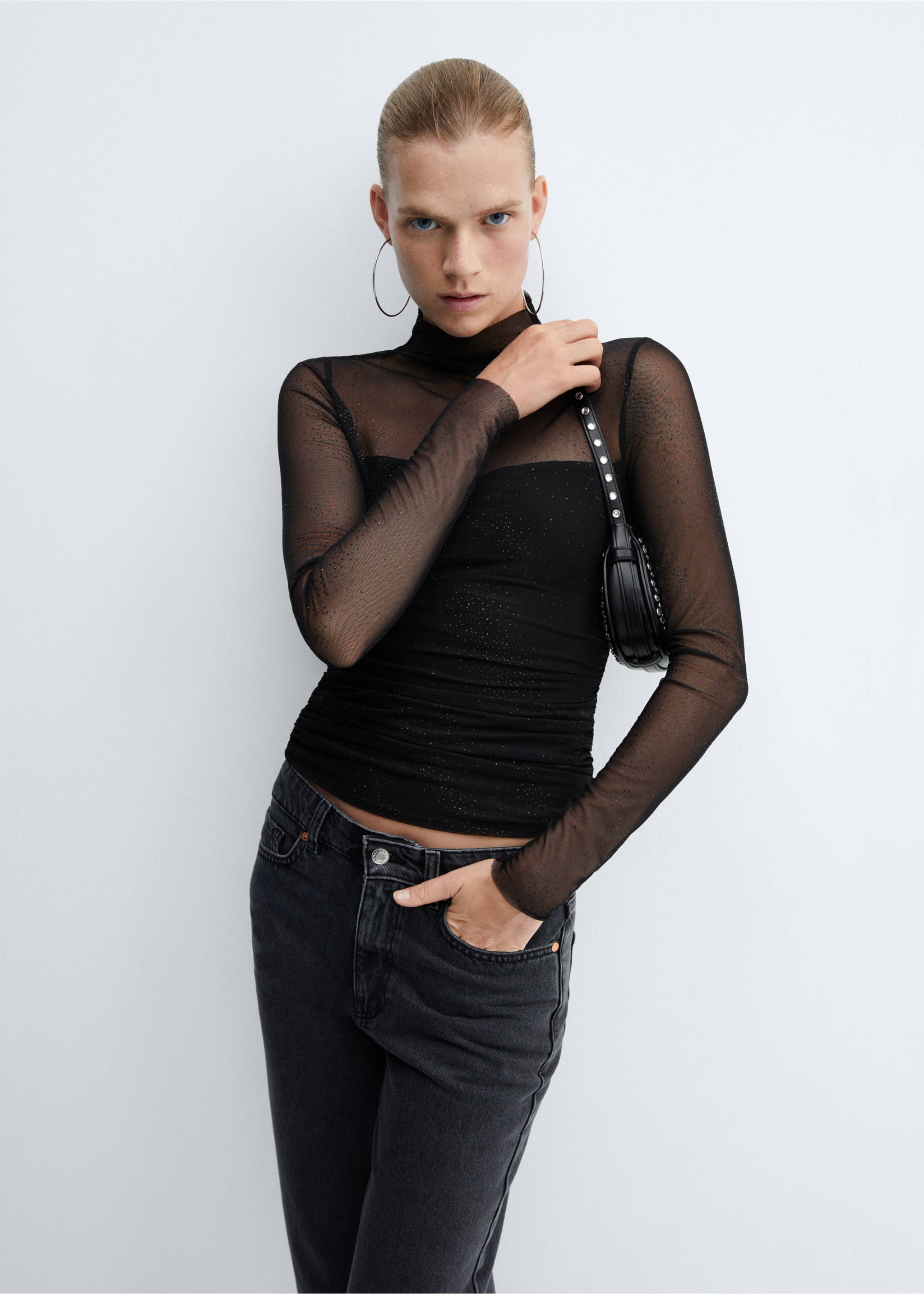 Sparkly mesh t-shirt - Details of the article 2, Black. Ref: 57067732-00.