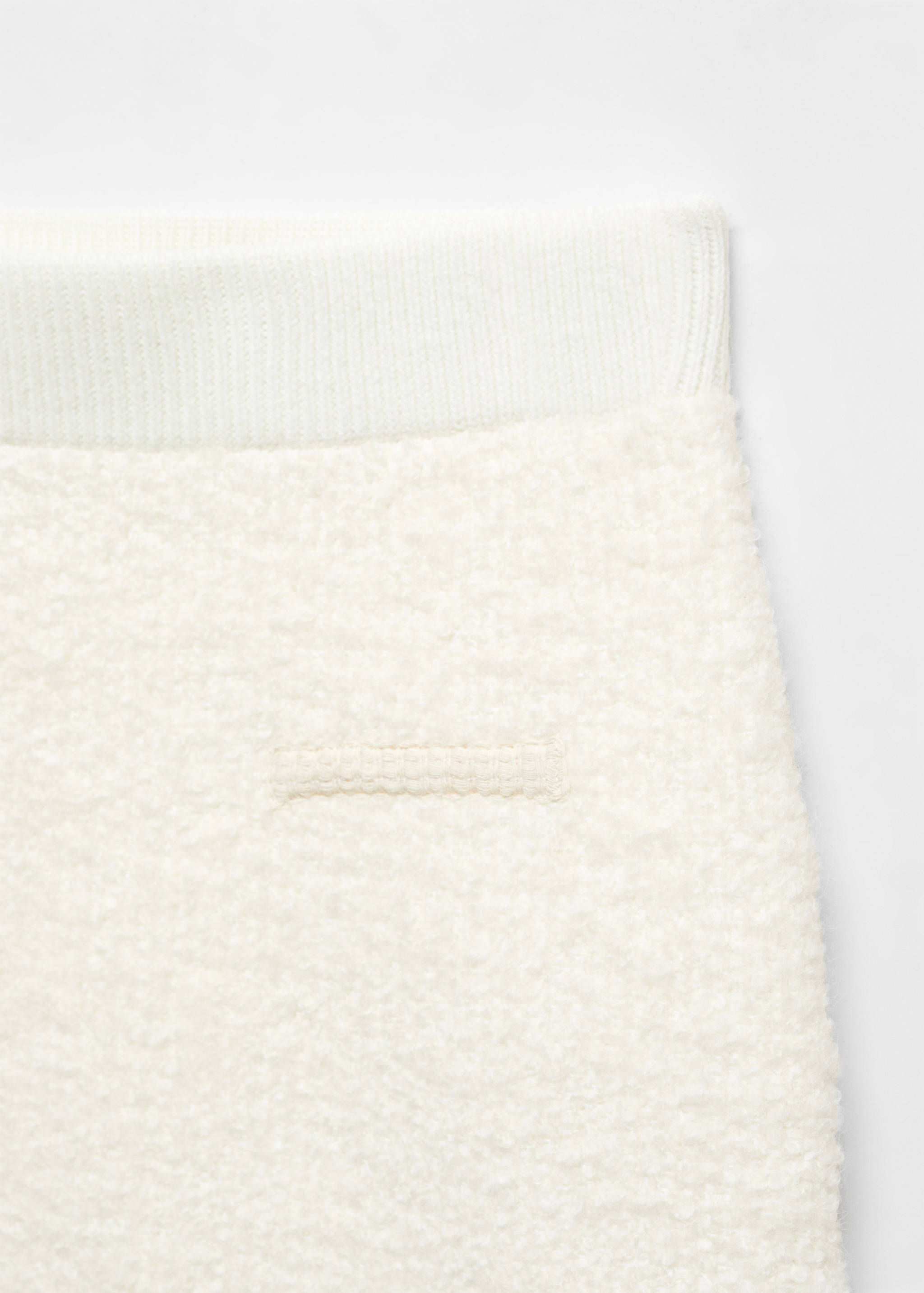 Tweed skirt with contrasting trims - Details of the article 8