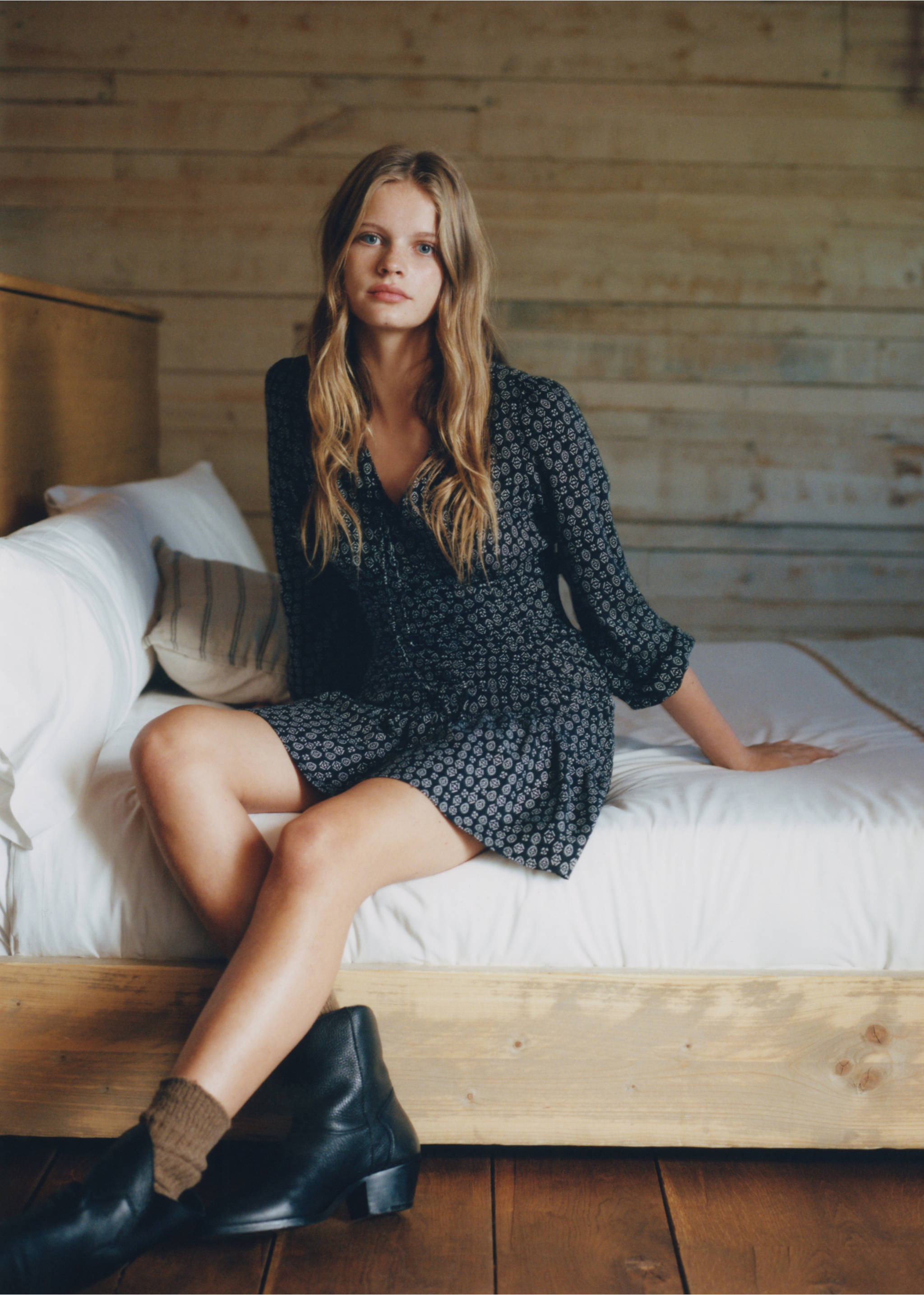 Ruffled printed dress - Details of the article 5, Black. Ref: 57067899-00.