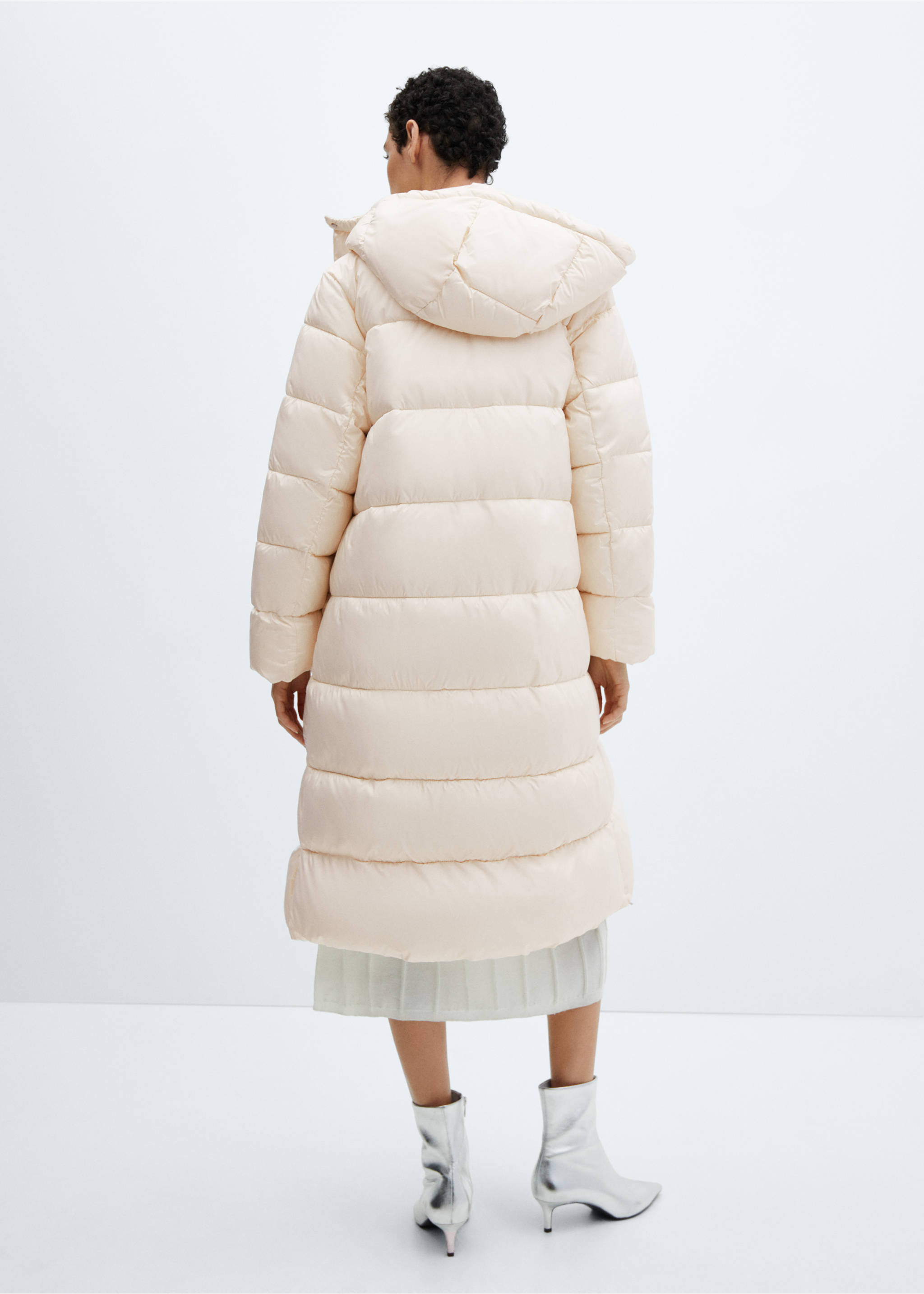Anorak matelassé imperméable à capuche - Verso de l’article, Blanc cassé. Ref: 57069079-00.