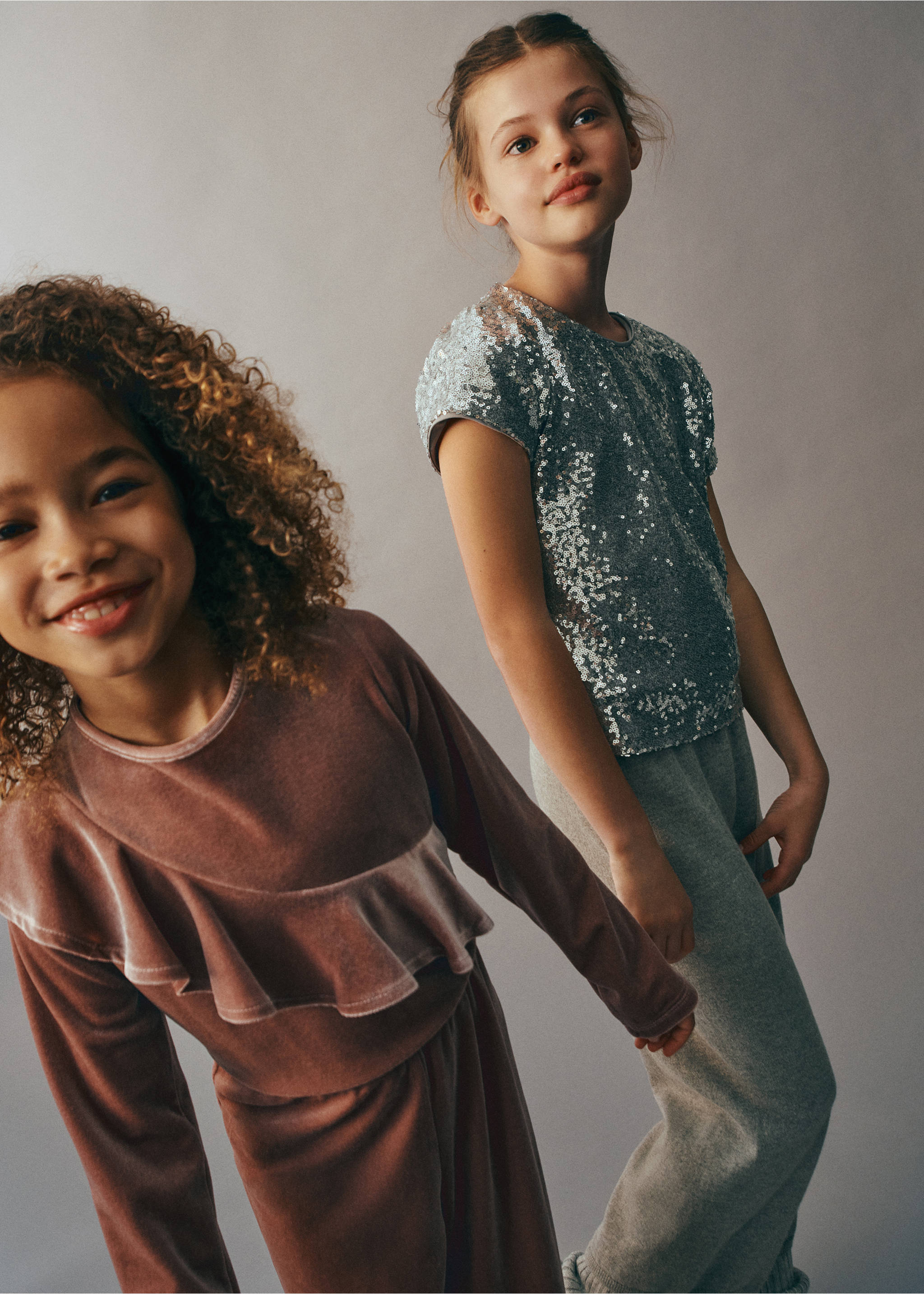 Langer Samt-Jumpsuit - Detail des Artikels 5, Rosa. Ref: 57069093-00.