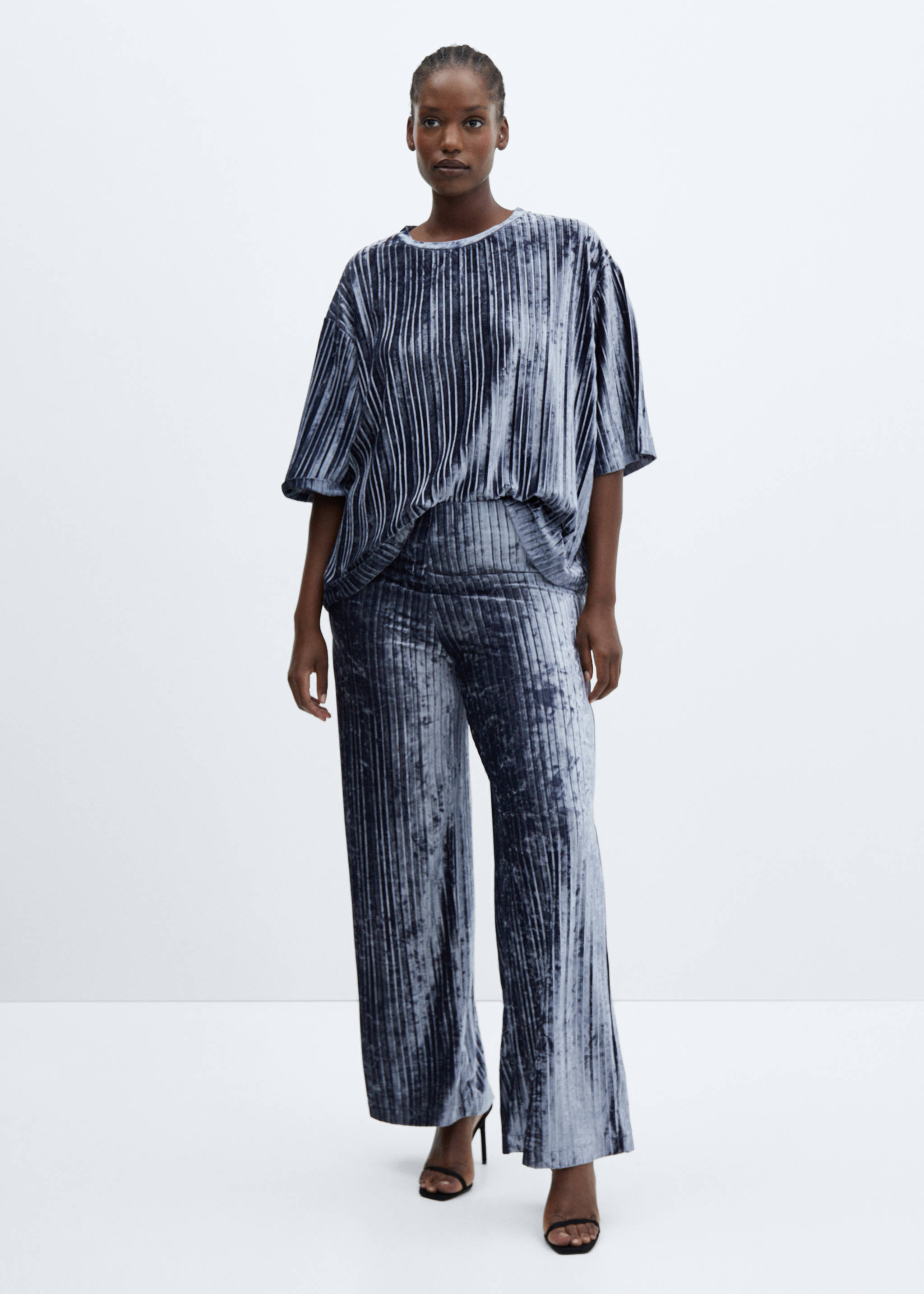 Pleated velvet pants - Details of the article 3