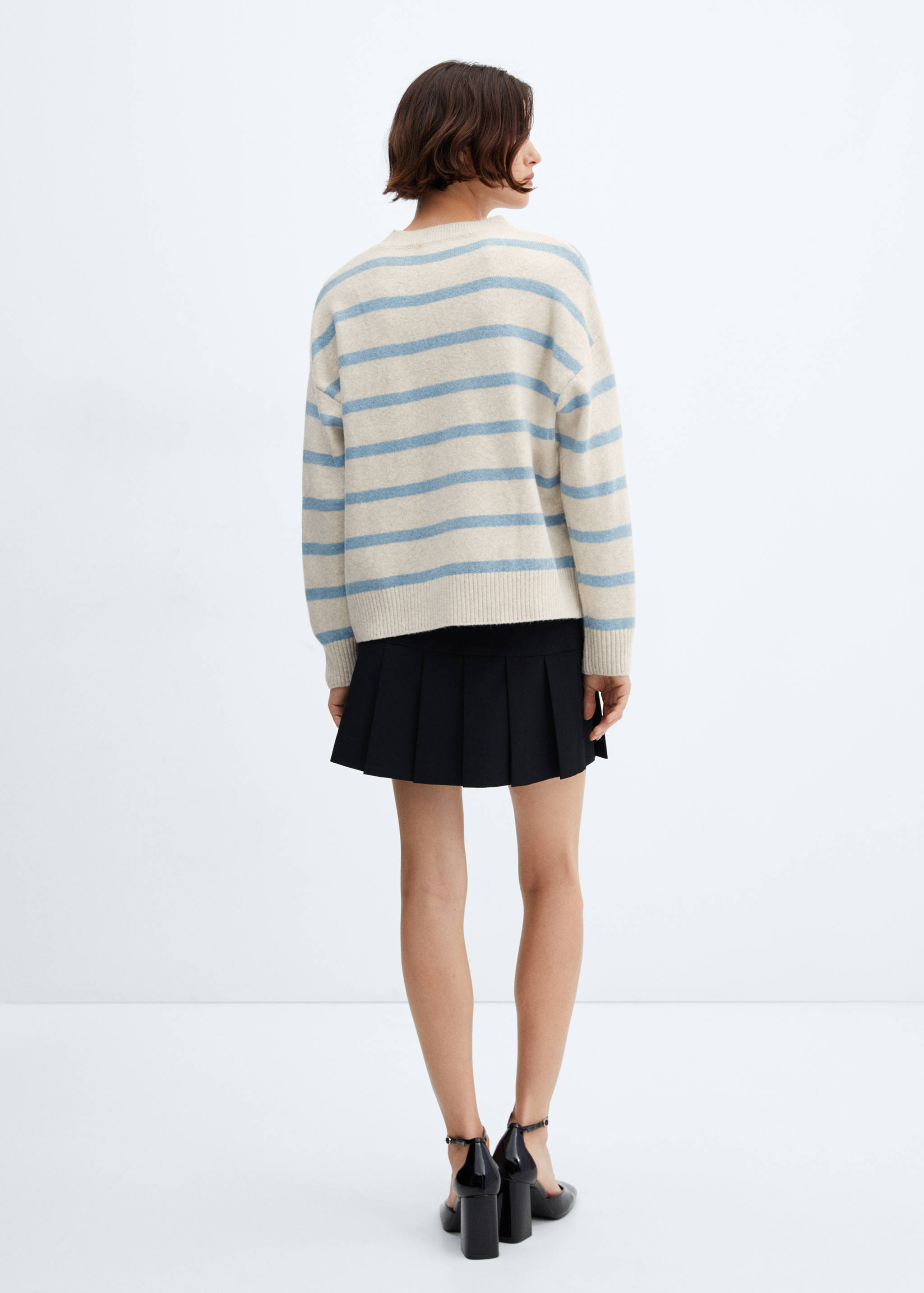 Round-neck striped sweater - Reverse of the article